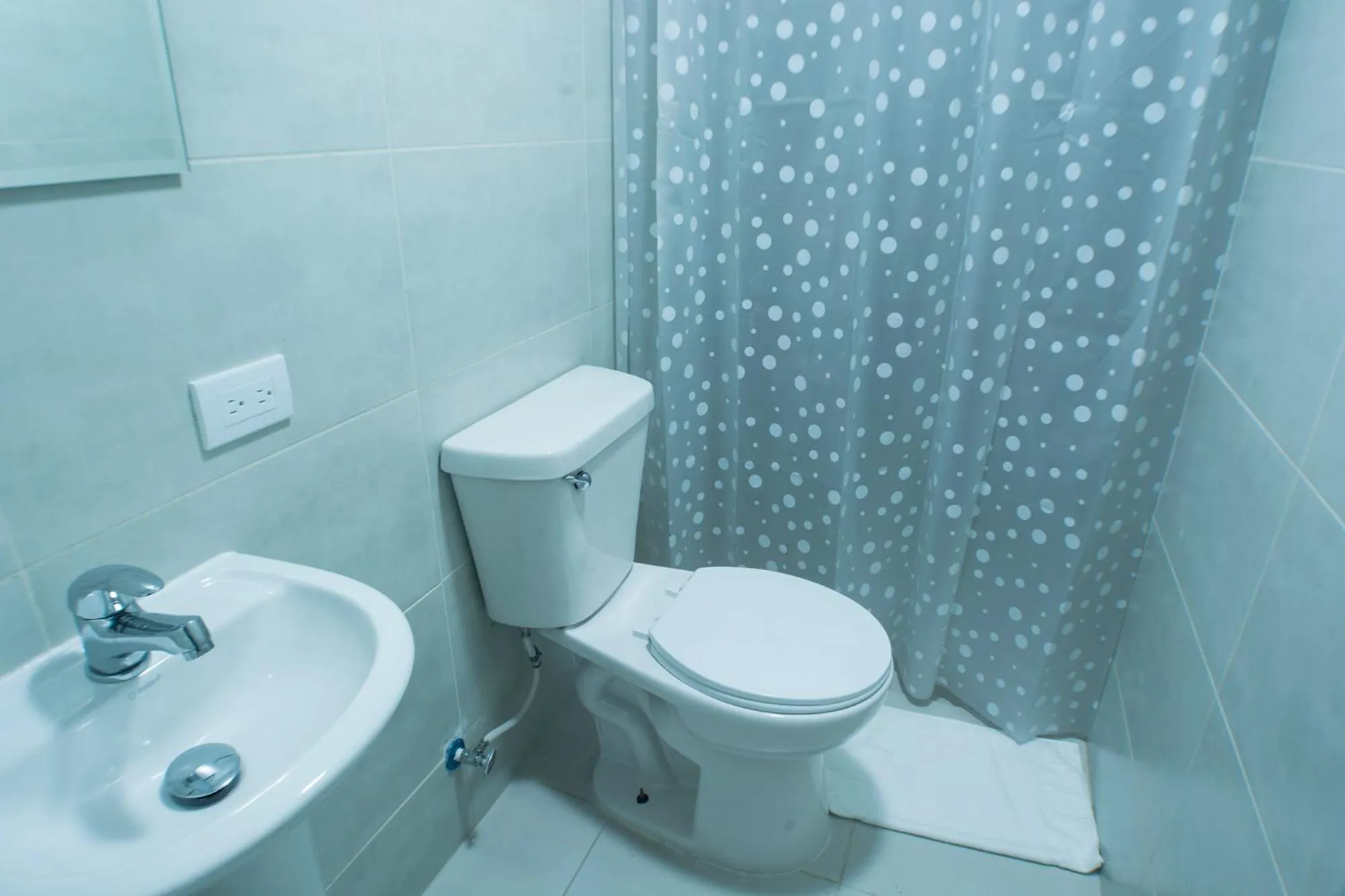 Malecon Premium Rooms & Hotel