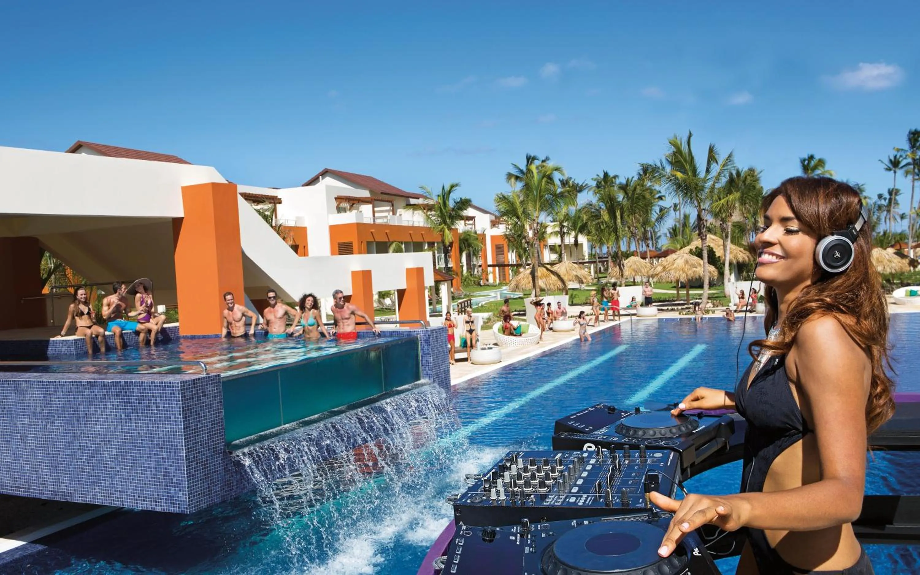 Swimming pool in Breathless Punta Cana Resort & Spa - Adults Only - All Inclusive