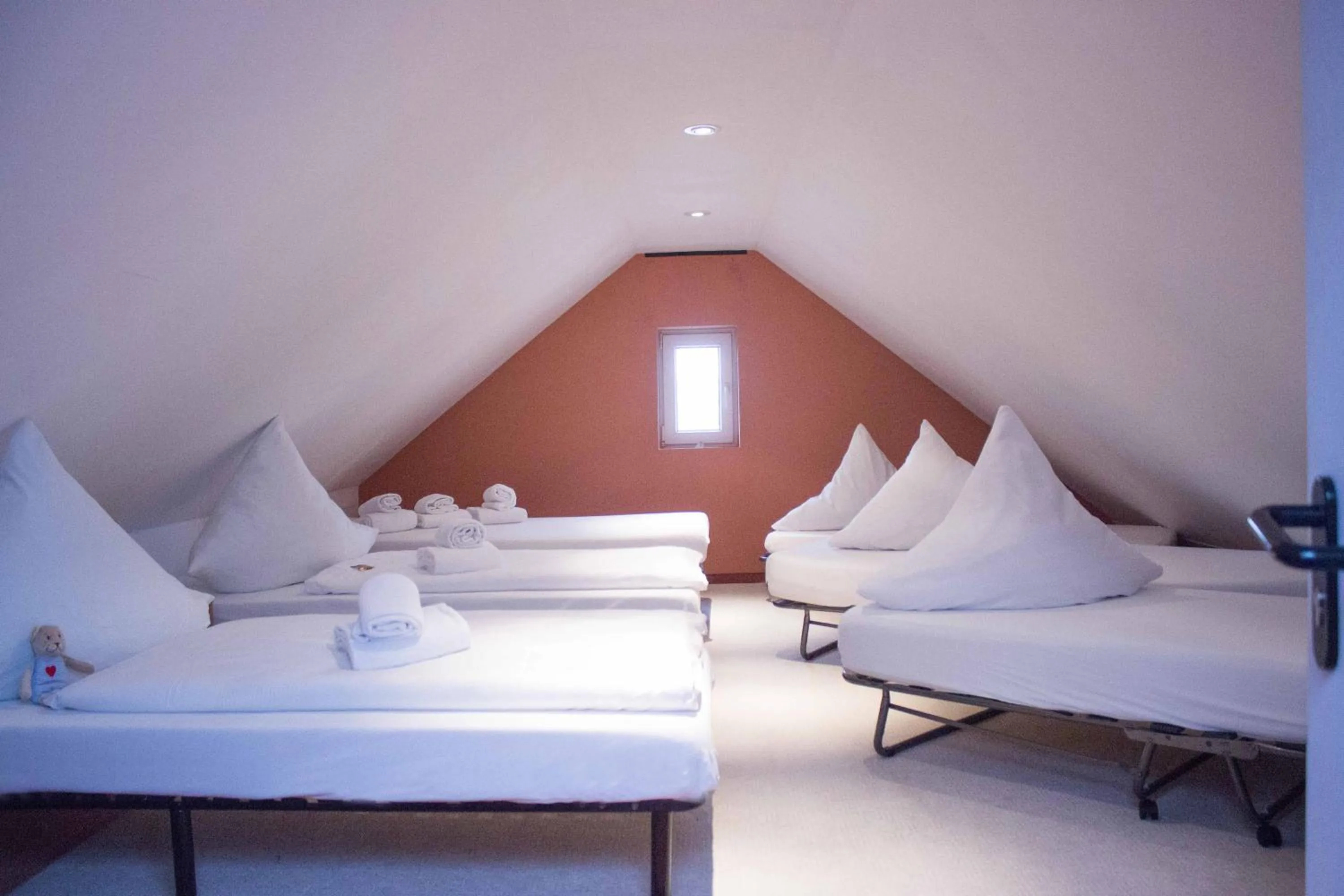 Photo of the whole room, Bed in Donau-Hotel