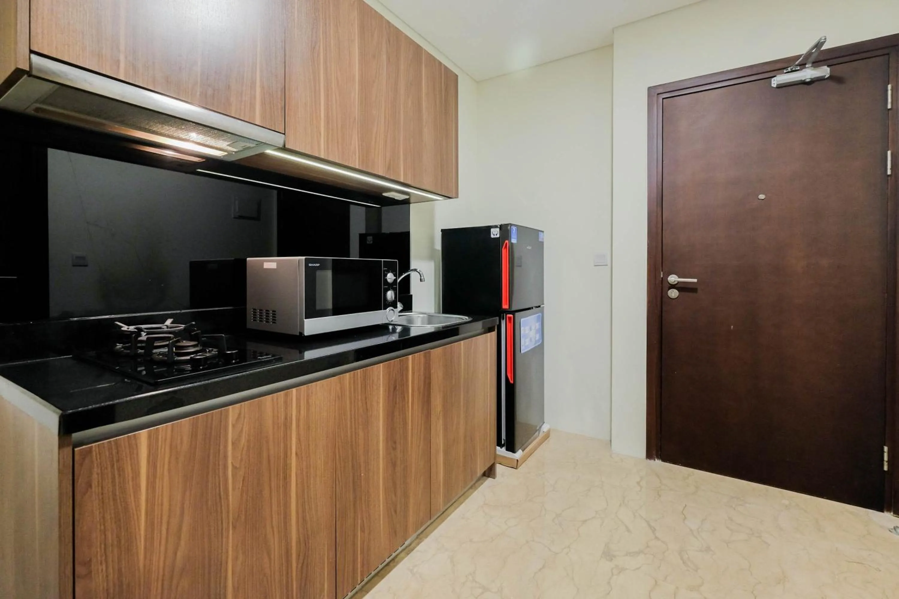 1BR Pancoran L'Avenue Comfy Apartment By Travelio