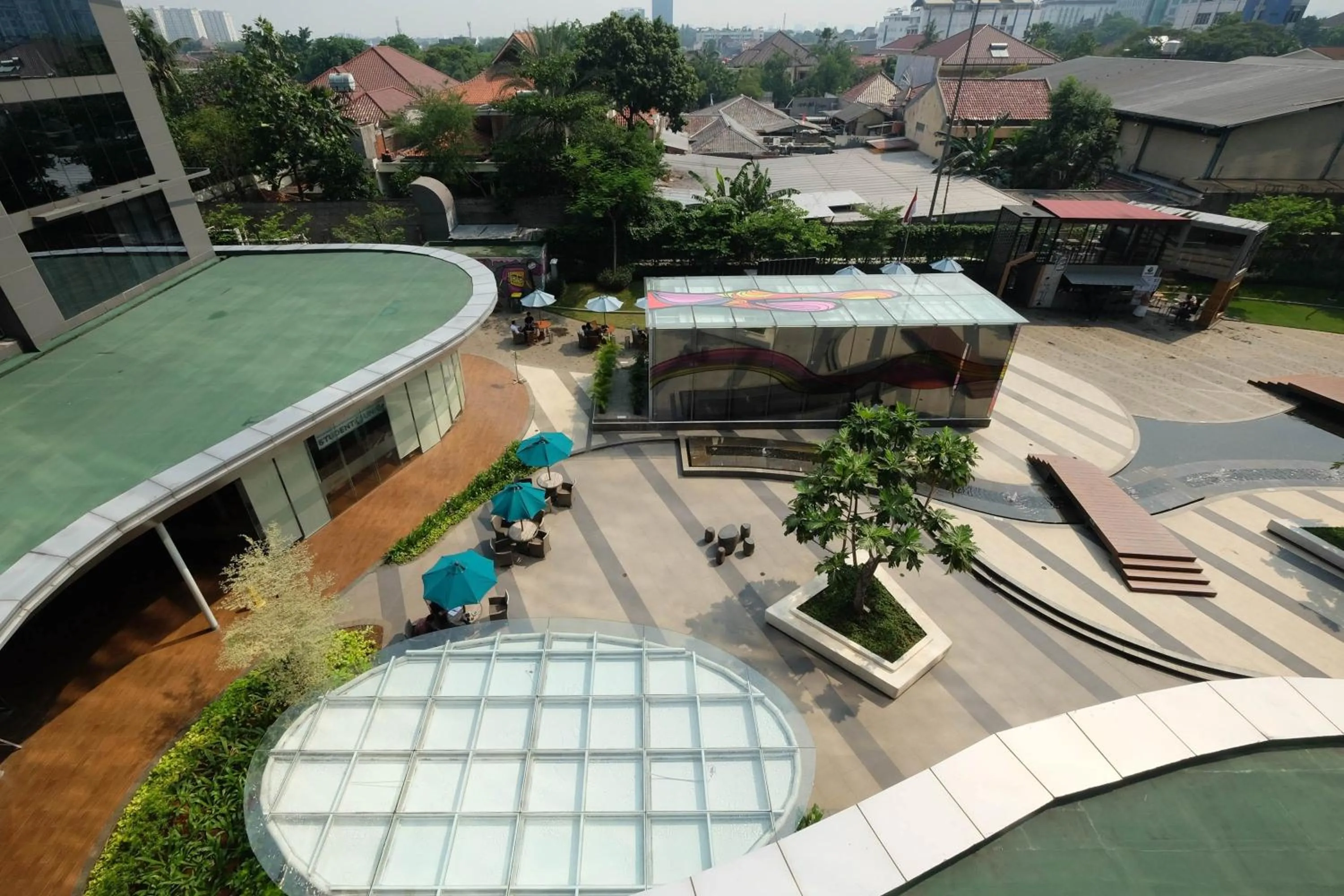 1BR Pancoran L'Avenue Comfy Apartment By Travelio