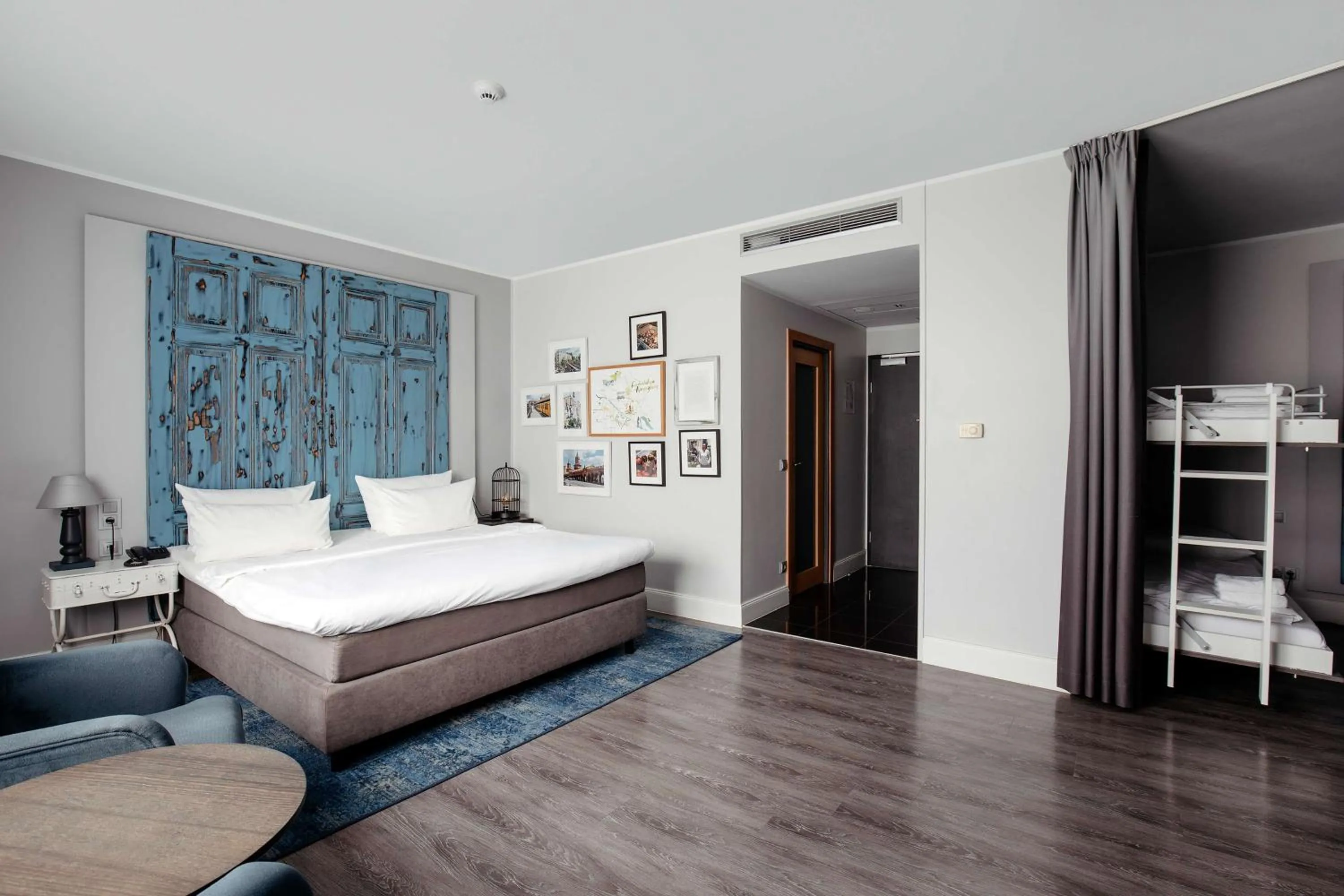 Bedroom, Bed in Hotel Berlin, Berlin, a member of Radisson Individuals