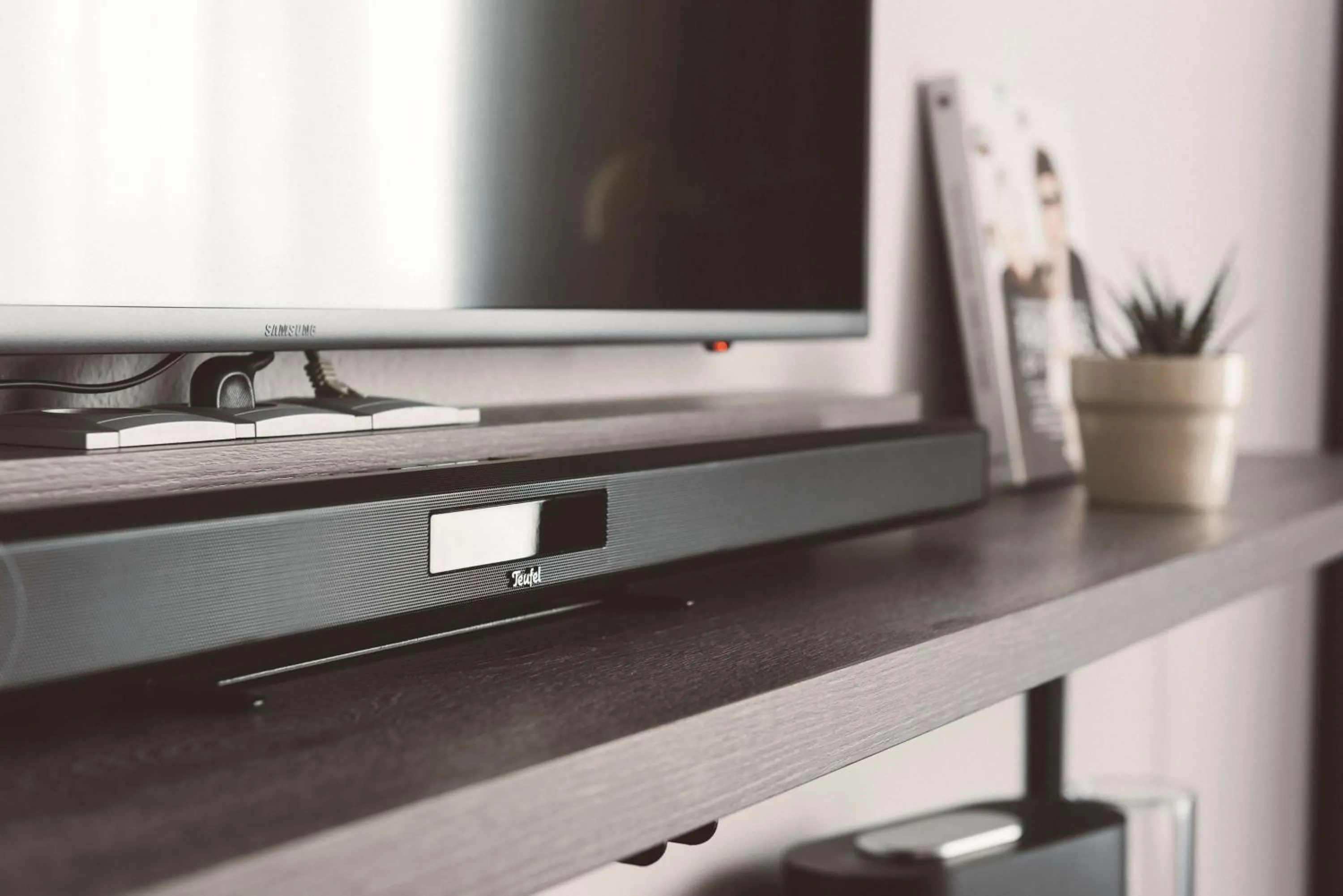 TV and multimedia in Hotel Berlin, Berlin, a member of Radisson Individuals