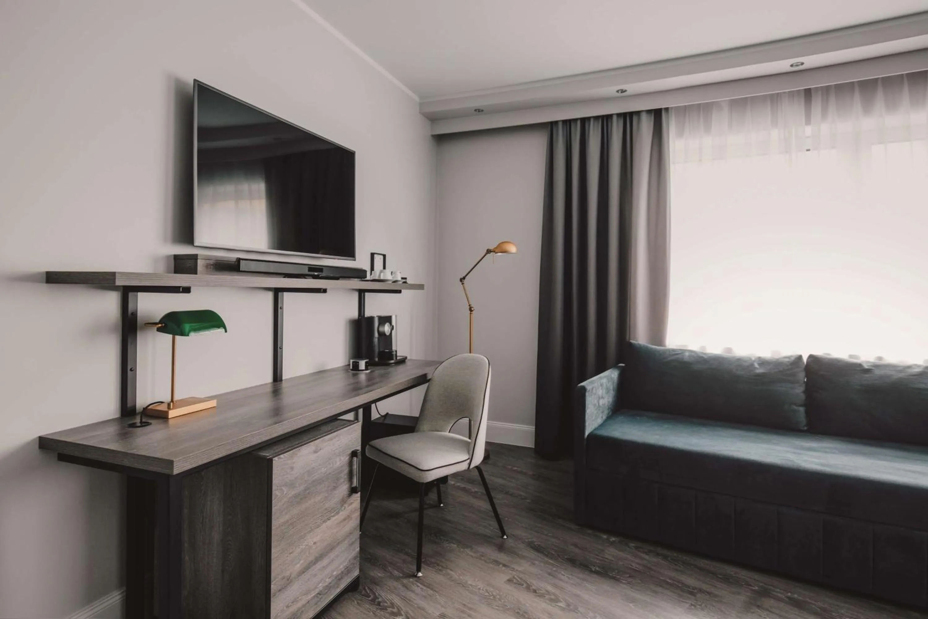 TV and multimedia in Hotel Berlin, Berlin, a member of Radisson Individuals