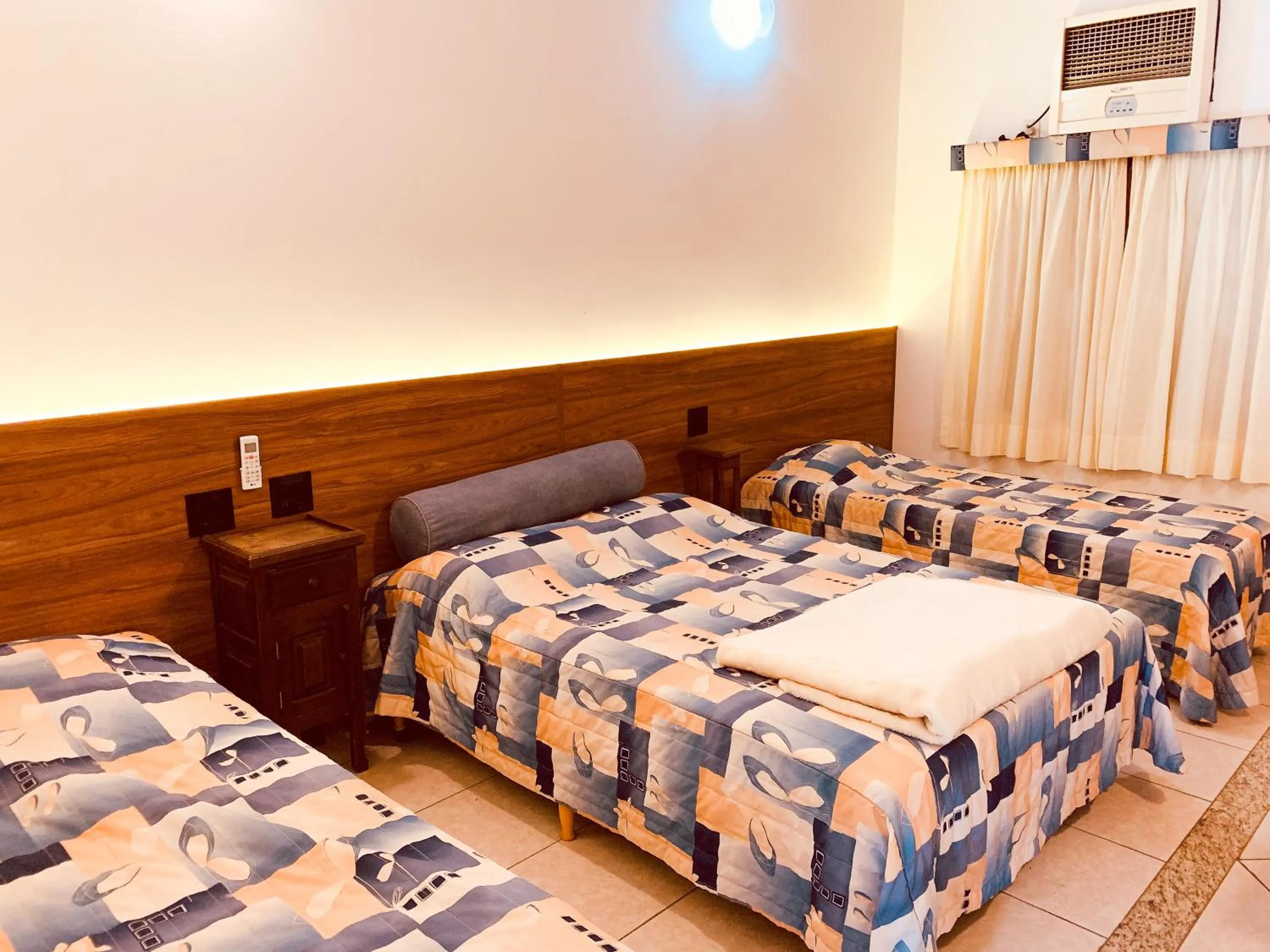 Photo of the whole room, Bed in Parque Hotel Holambra