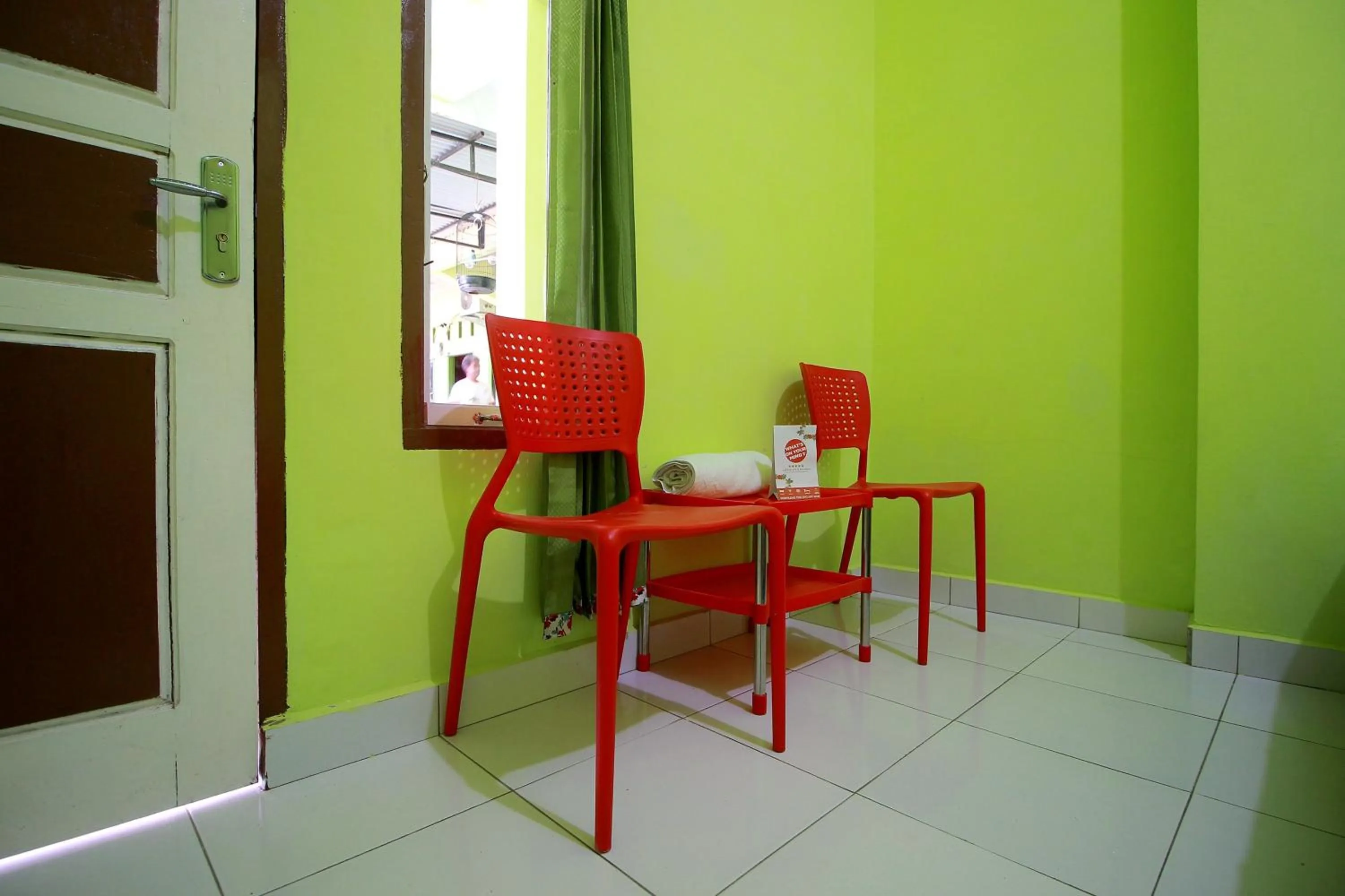 Seating area in RedDoorz near Jalan Sejahtera Lubuk Linggau