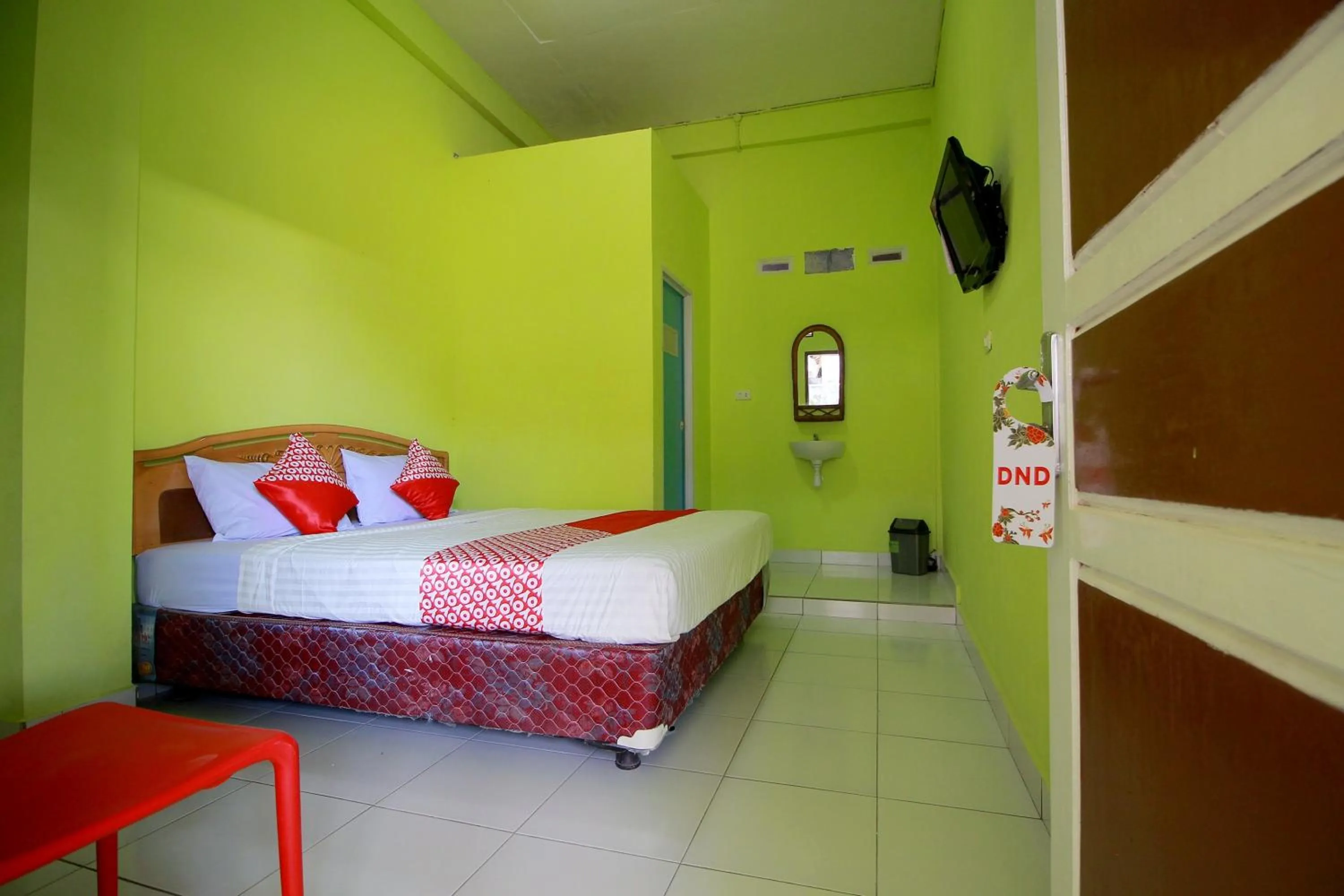 Bedroom, Bed in RedDoorz near Jalan Sejahtera Lubuk Linggau