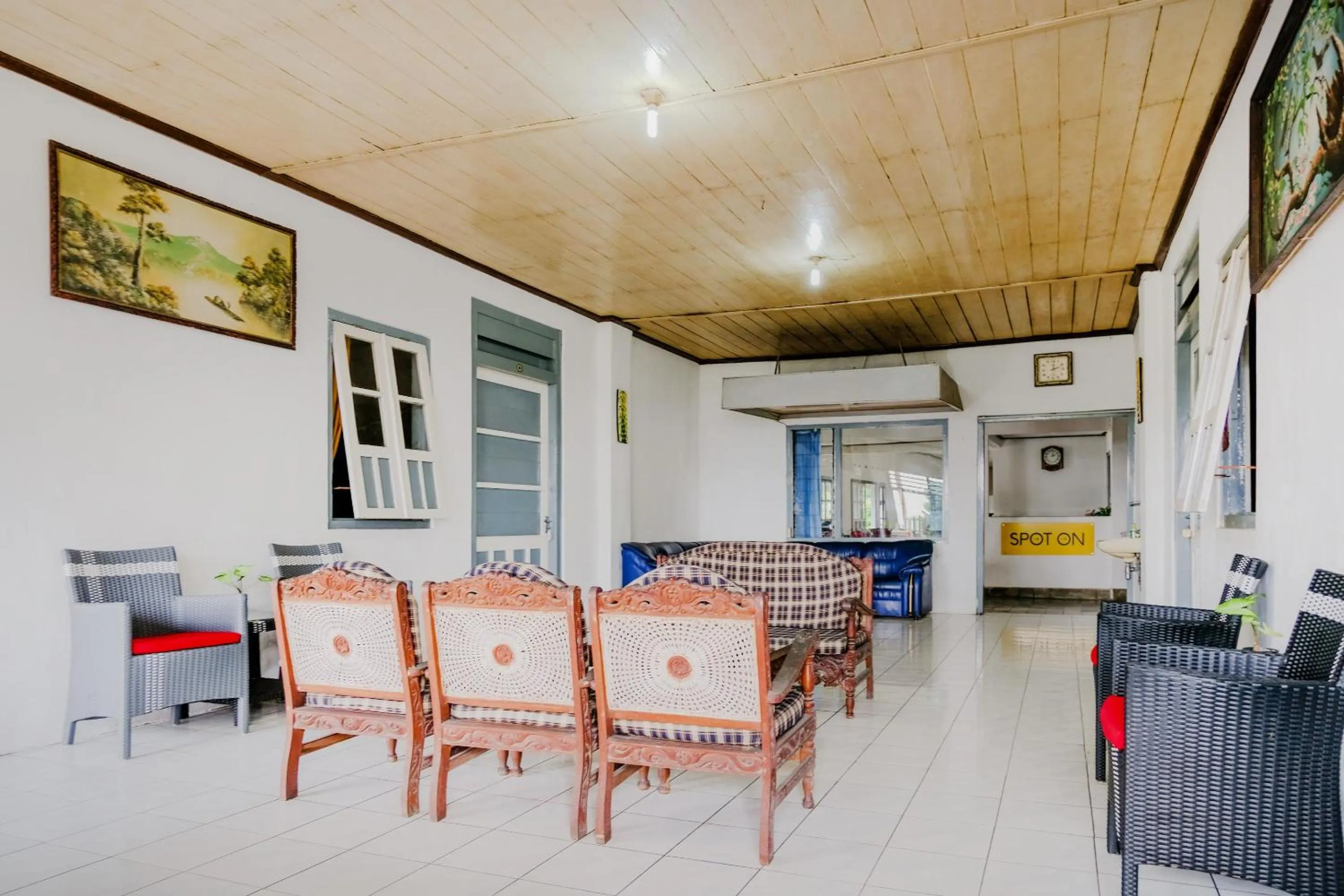 Lobby or reception in OYO Life 2638 Hotel Raya