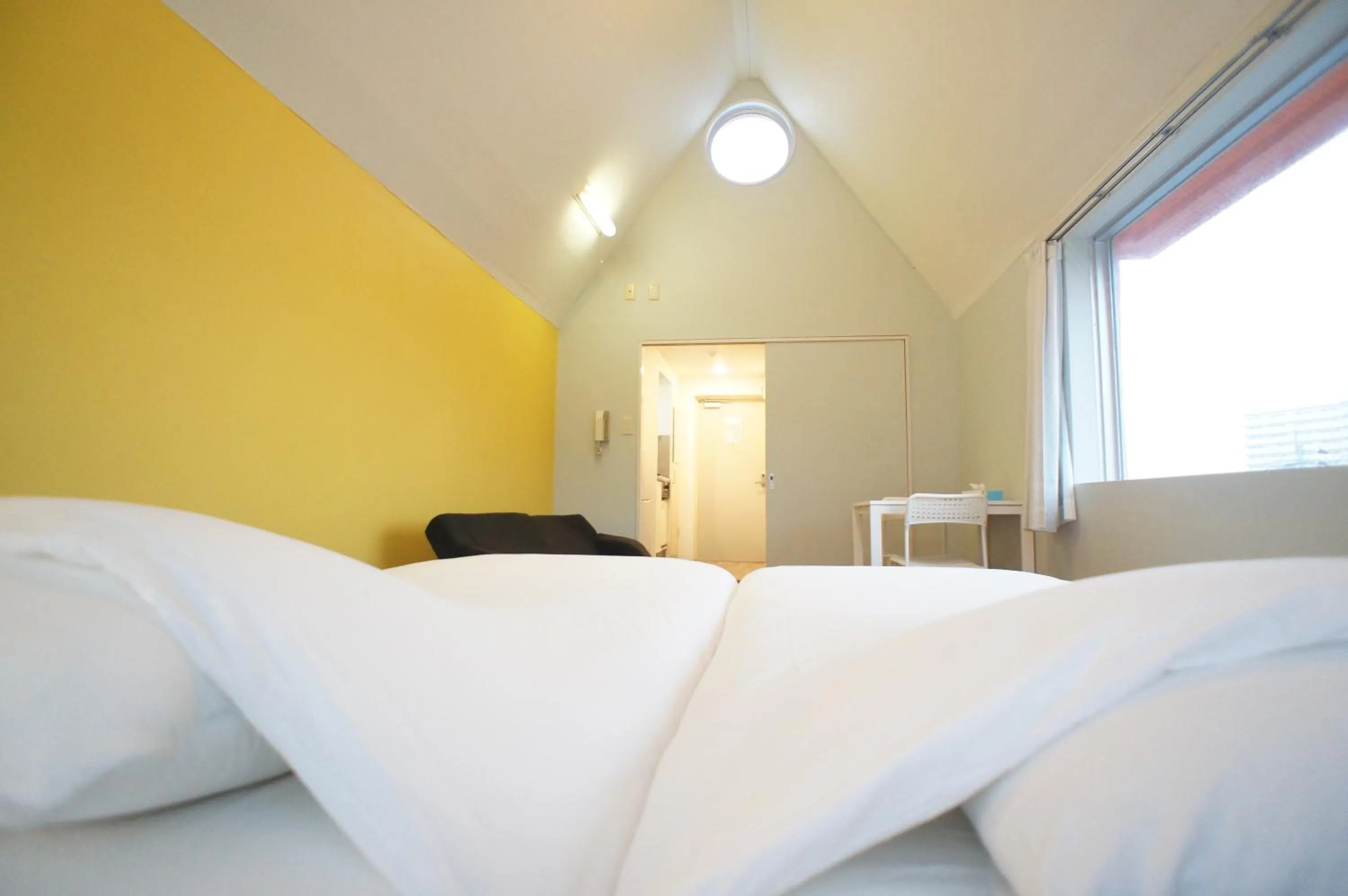 Bed in Plusone Nishikoen