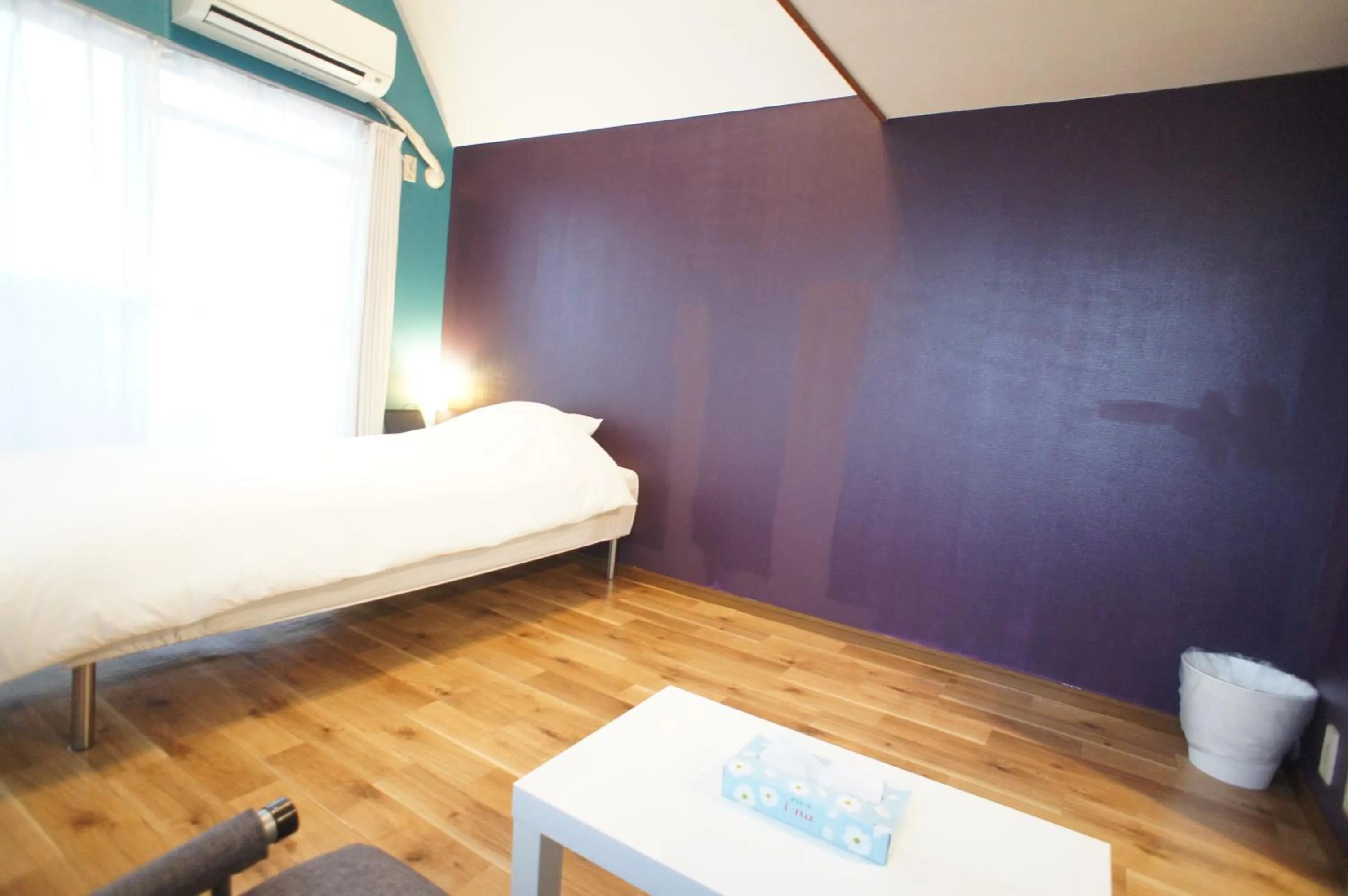 Bed in Plusone Nishikoen