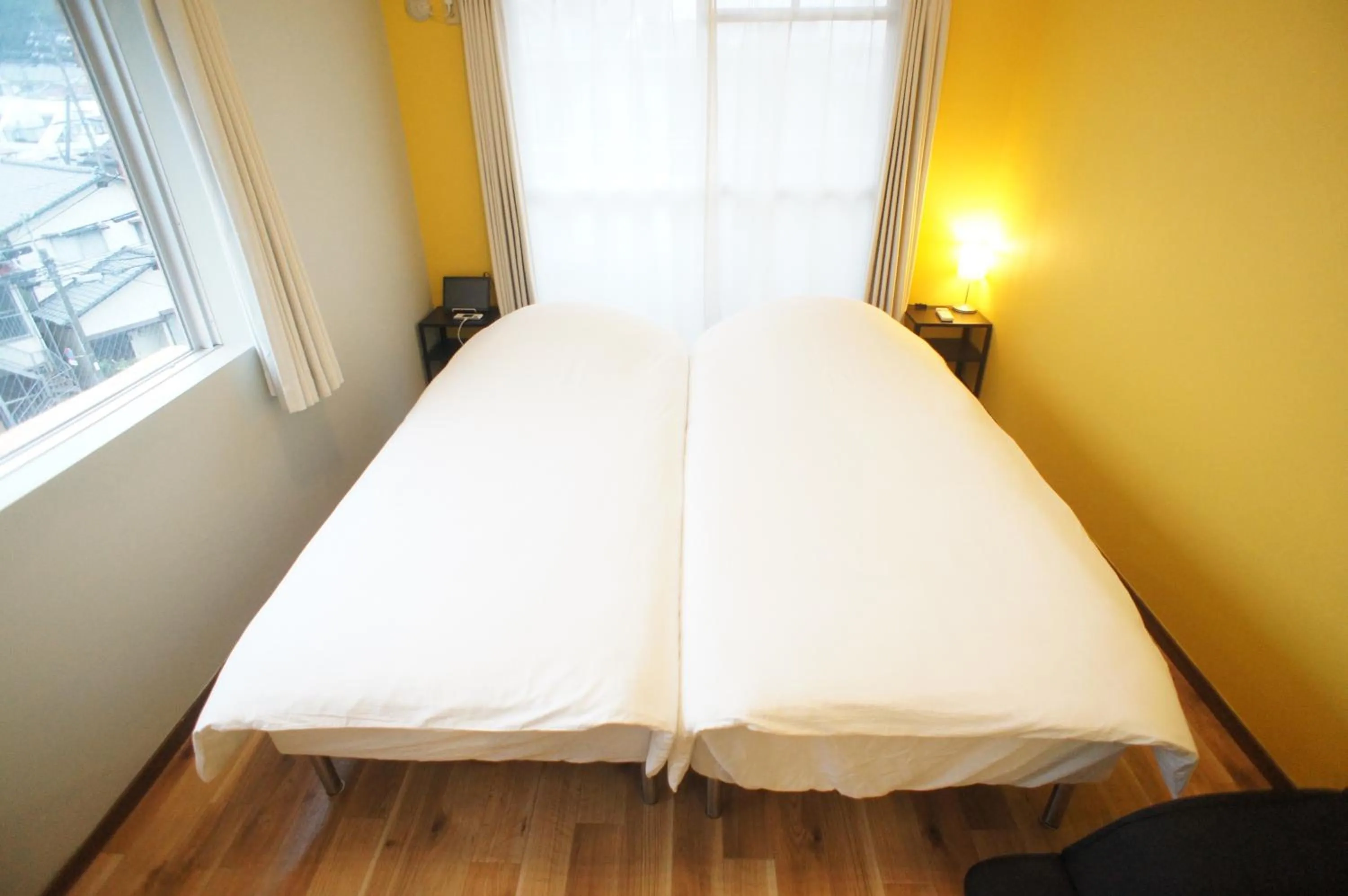 Bed in Plusone Nishikoen