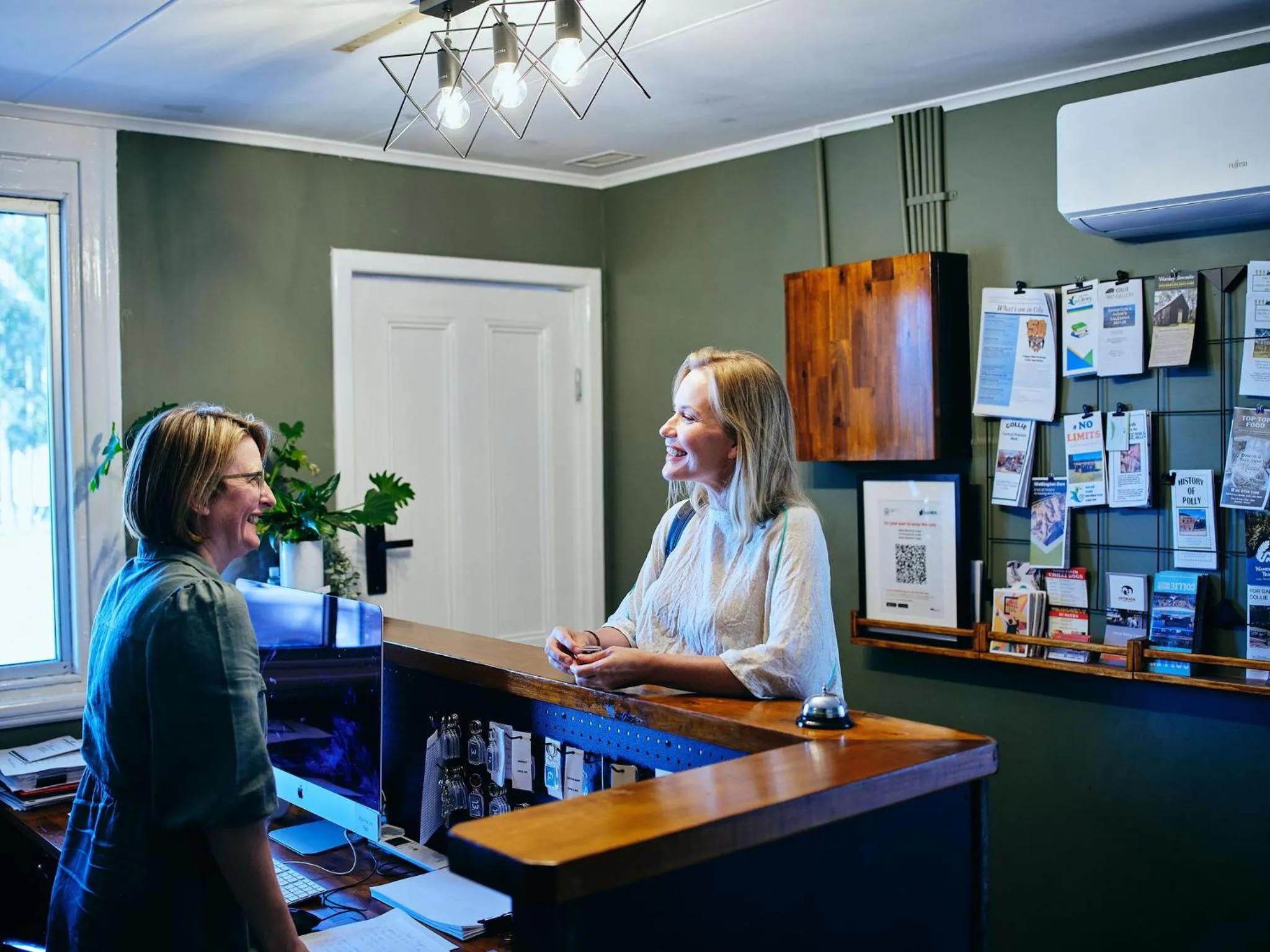 Facade/entrance in Black Diamond Lodge
