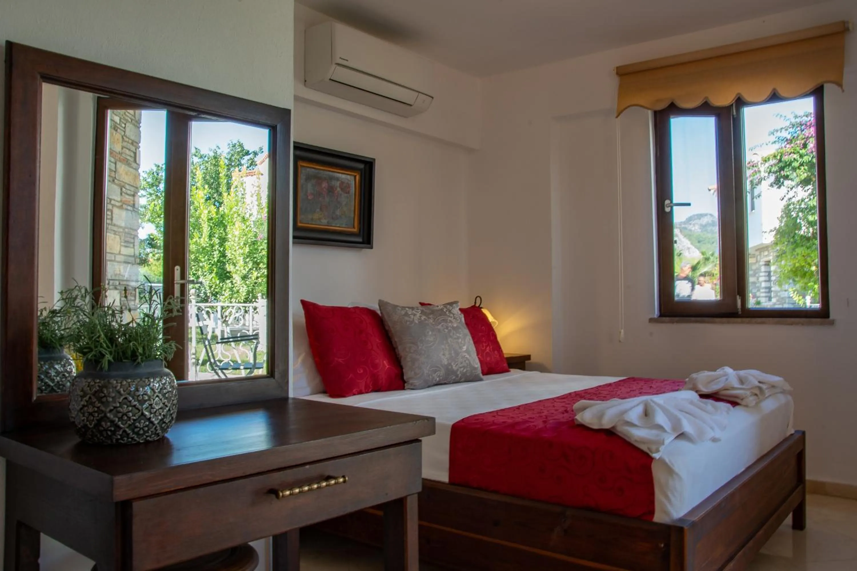 Bedroom, Bed in Turay Hotel