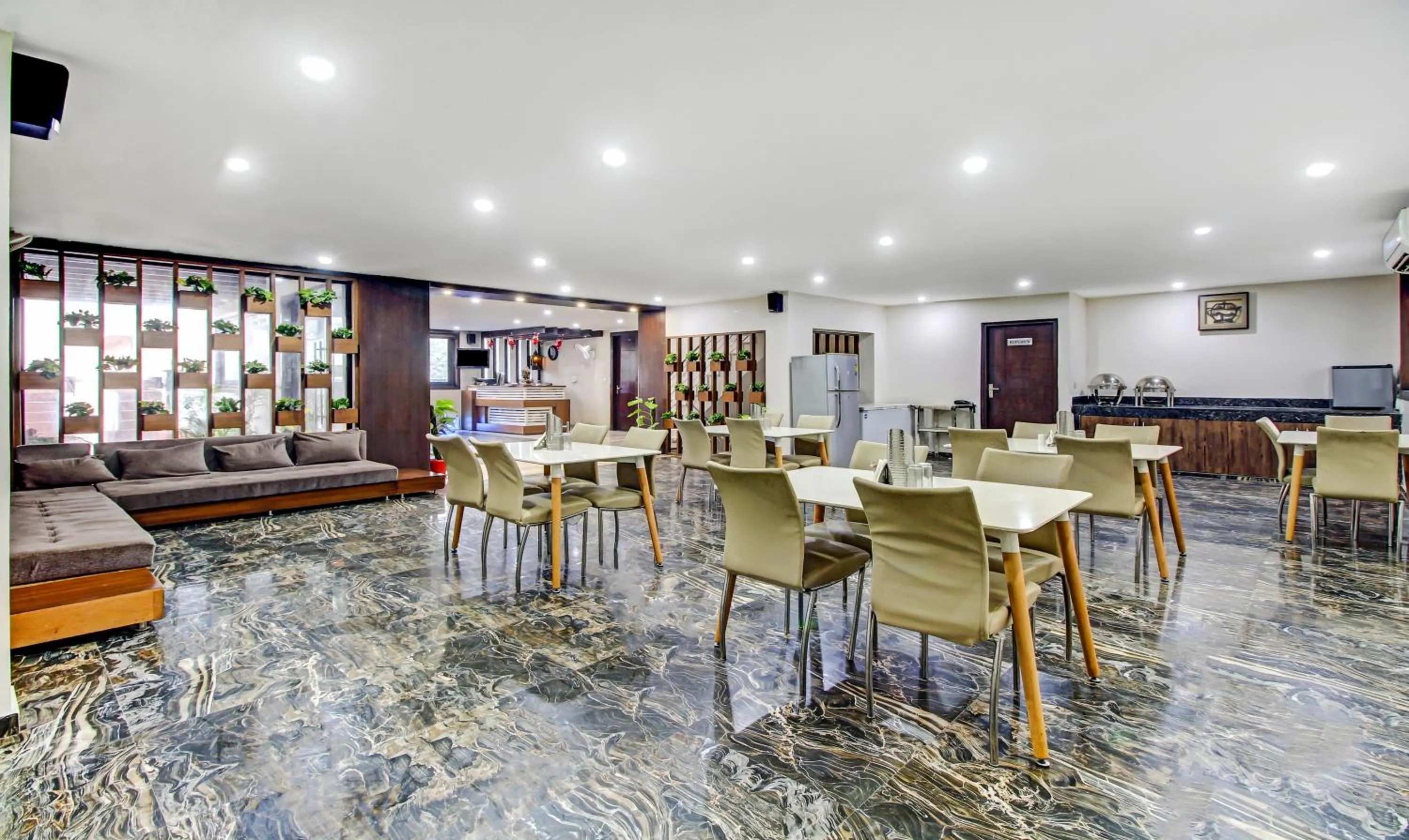 Restaurant/places to eat in Treebo M2M Residency Sector 46