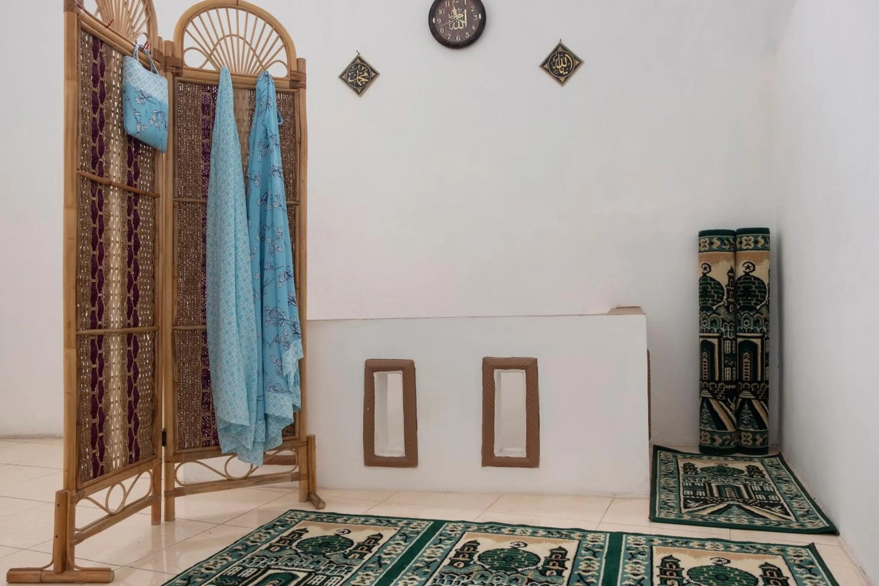 Lobby or reception in Hotel O Lumungga Residence Syariah