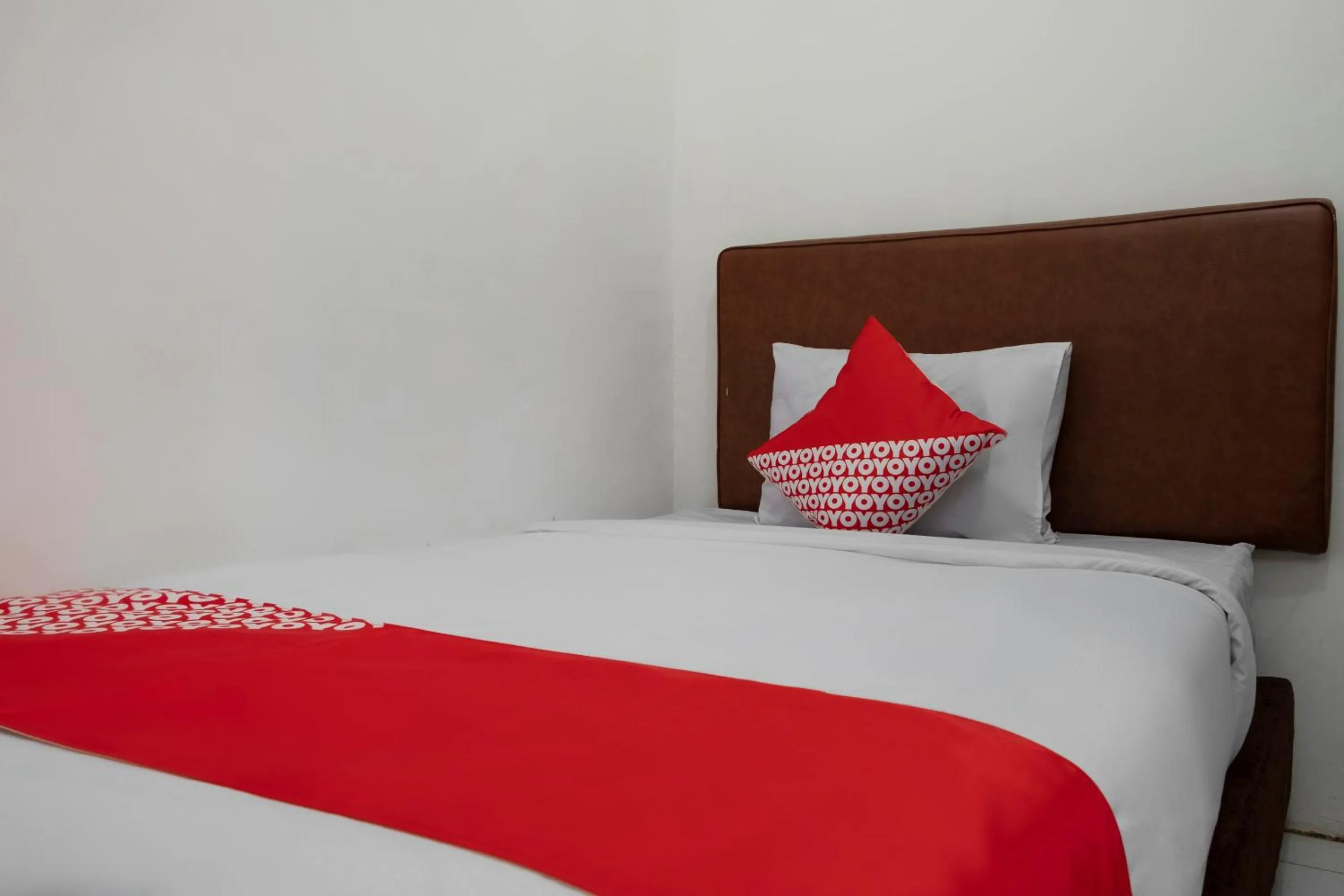 Bedroom in Hotel O Lumungga Residence Syariah