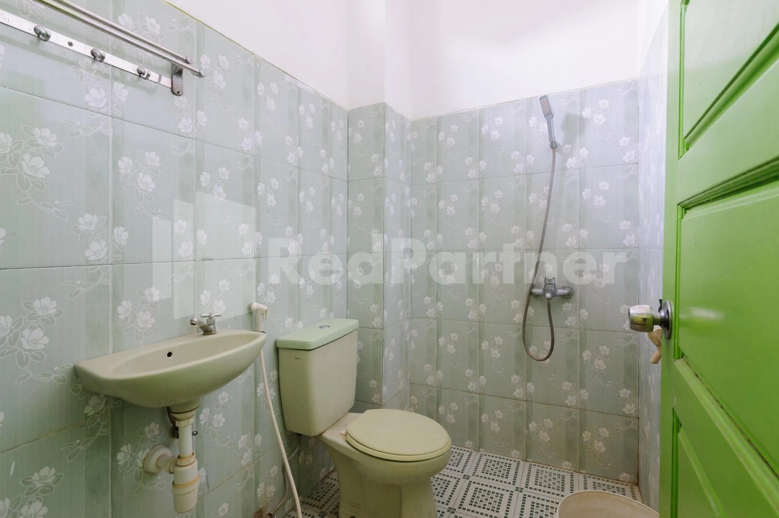 Bathroom in Homestay Hj Suharti Natar Lampung RedPartner
