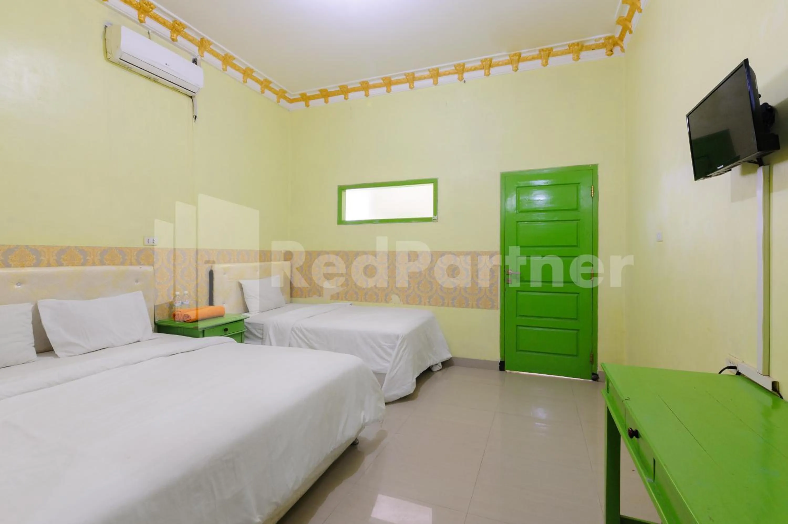 Family Room in Homestay Hj Suharti Natar Lampung RedPartner