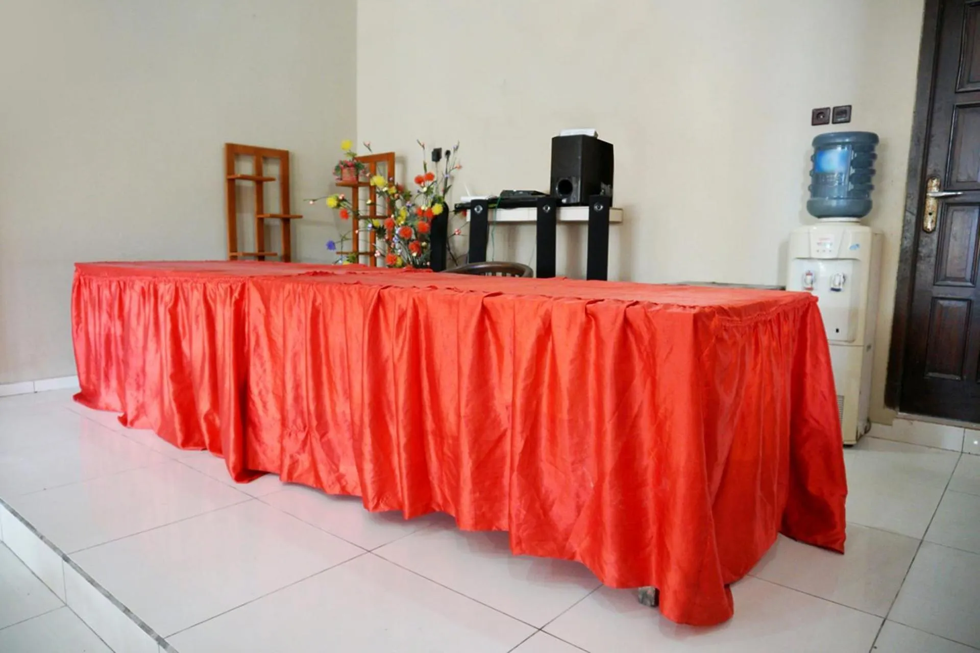 Restaurant/places to eat in SPOT ON 2629 Duta Karimun