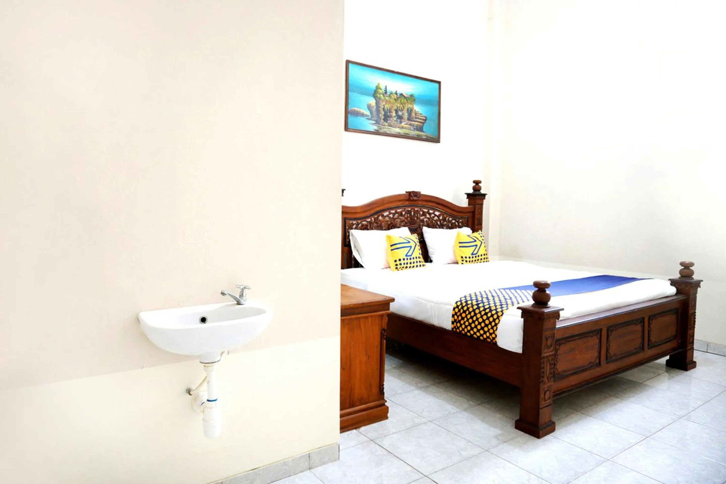 Bedroom, Bed in SPOT ON 2629 Duta Karimun