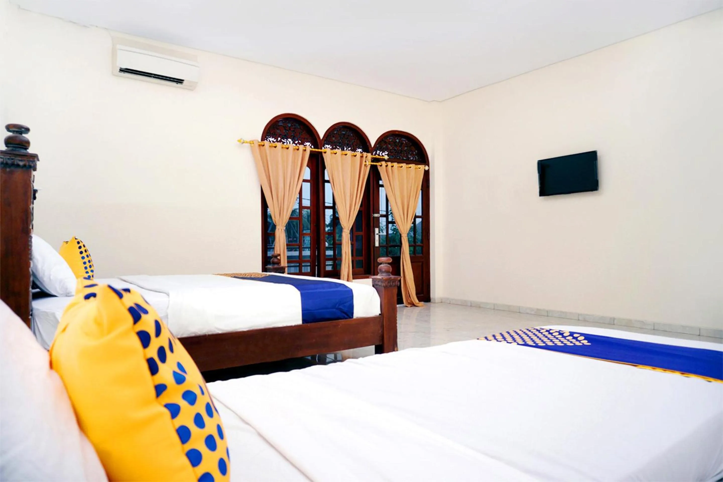 Bedroom, Bed in SPOT ON 2629 Duta Karimun