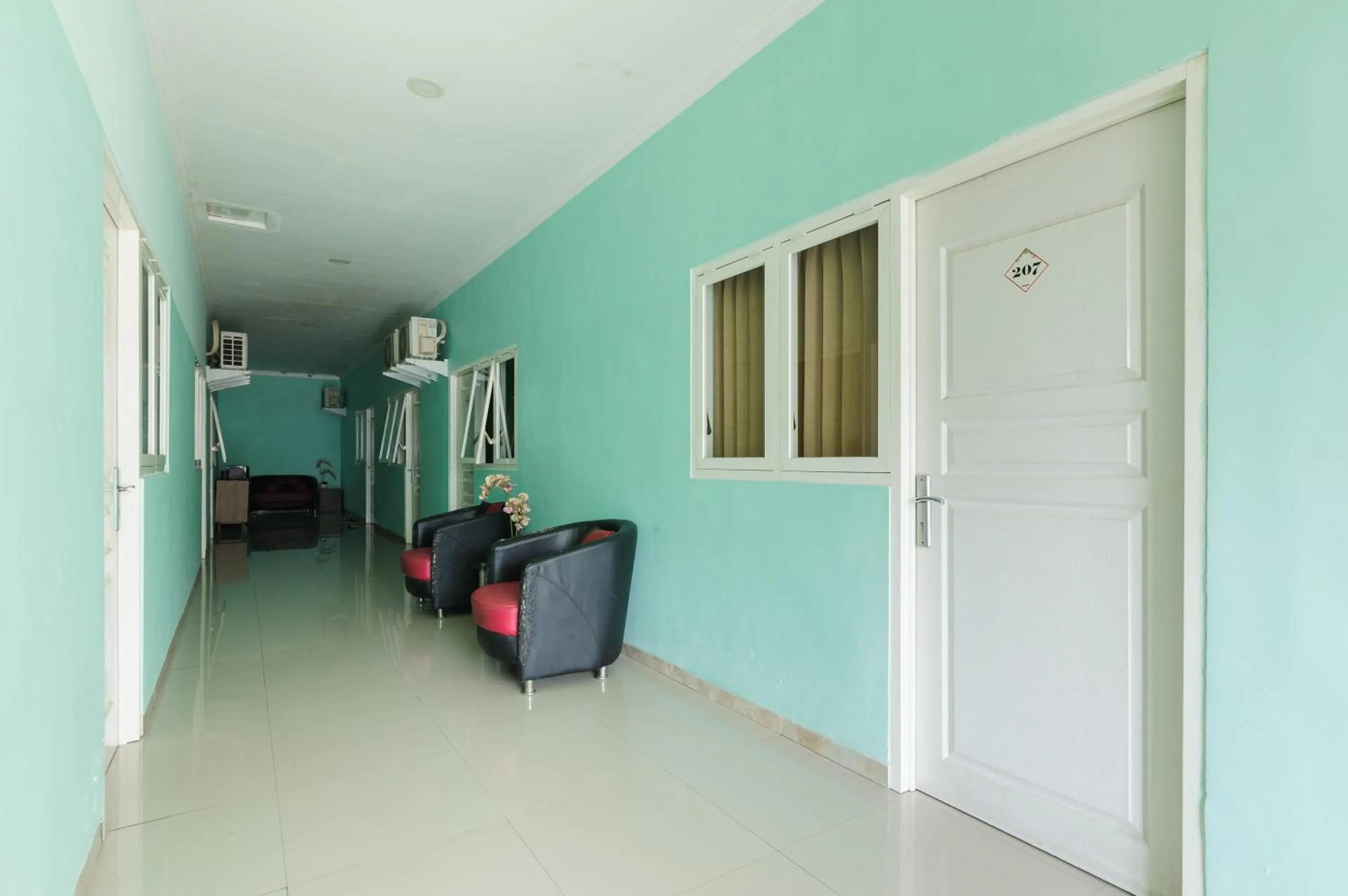 Property building in Reddoorz near Universitas Widyagama Malang 2