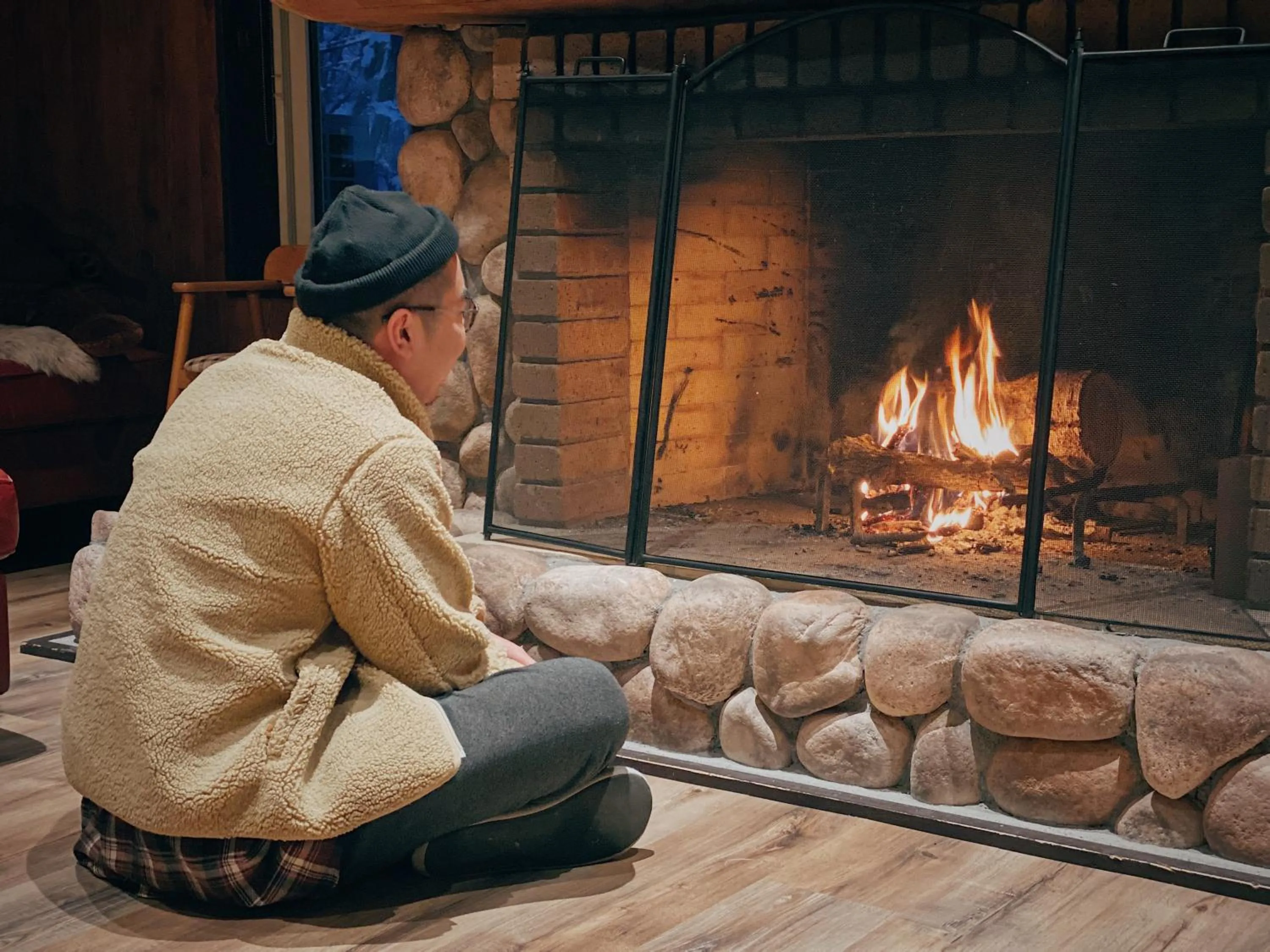 People in Apricot Pension