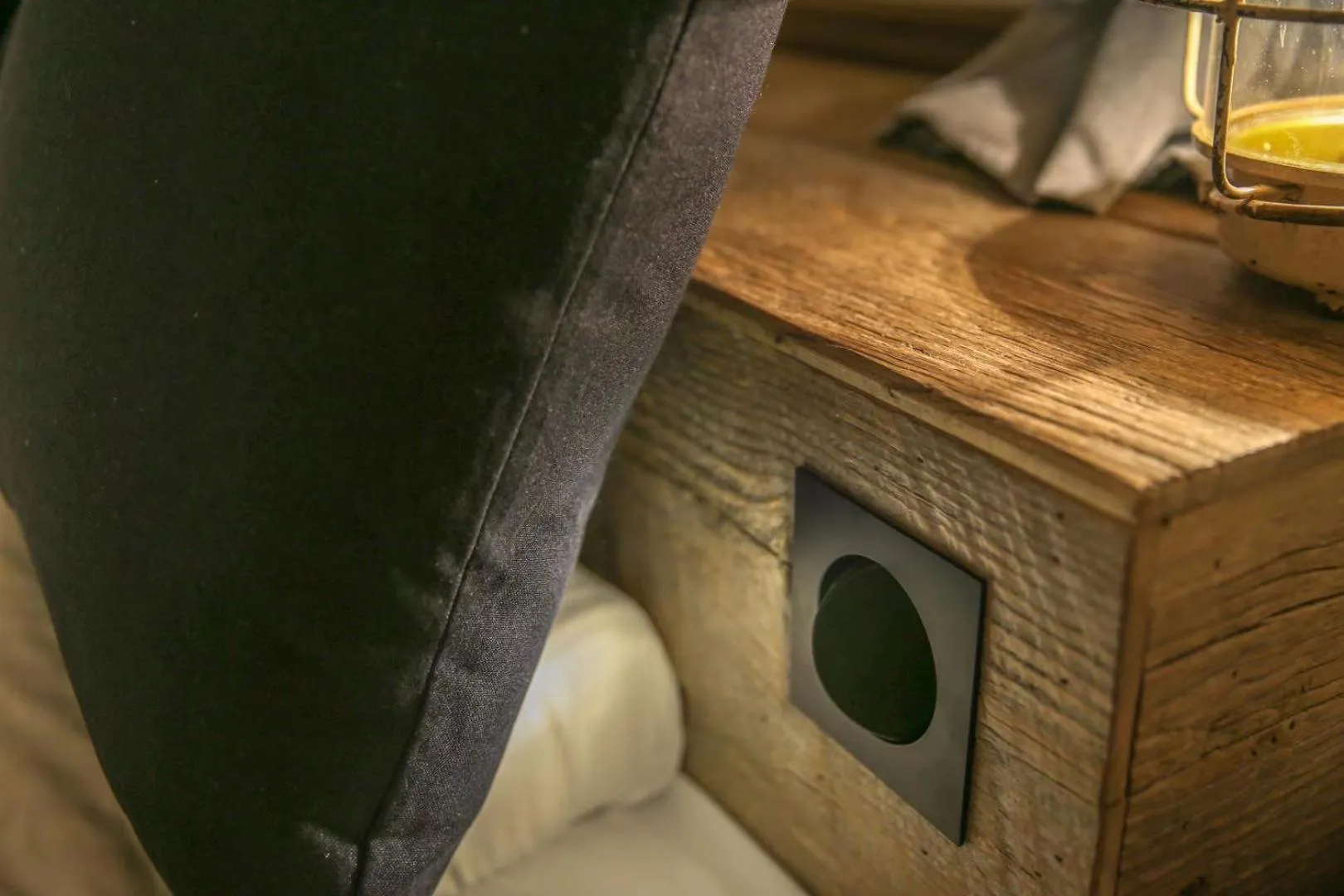 Night in Apricot Pension