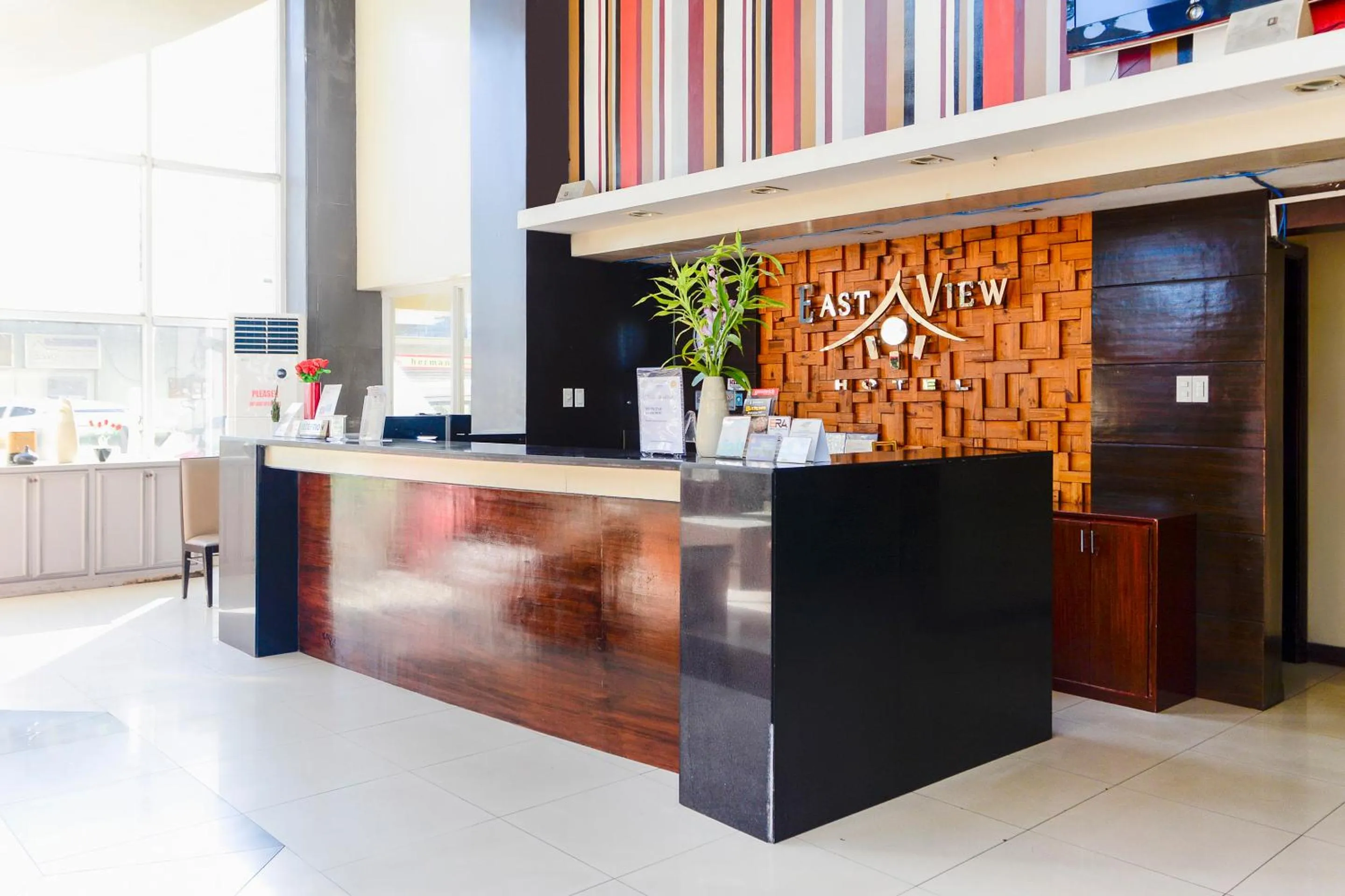 Lobby or reception in East View Hotel