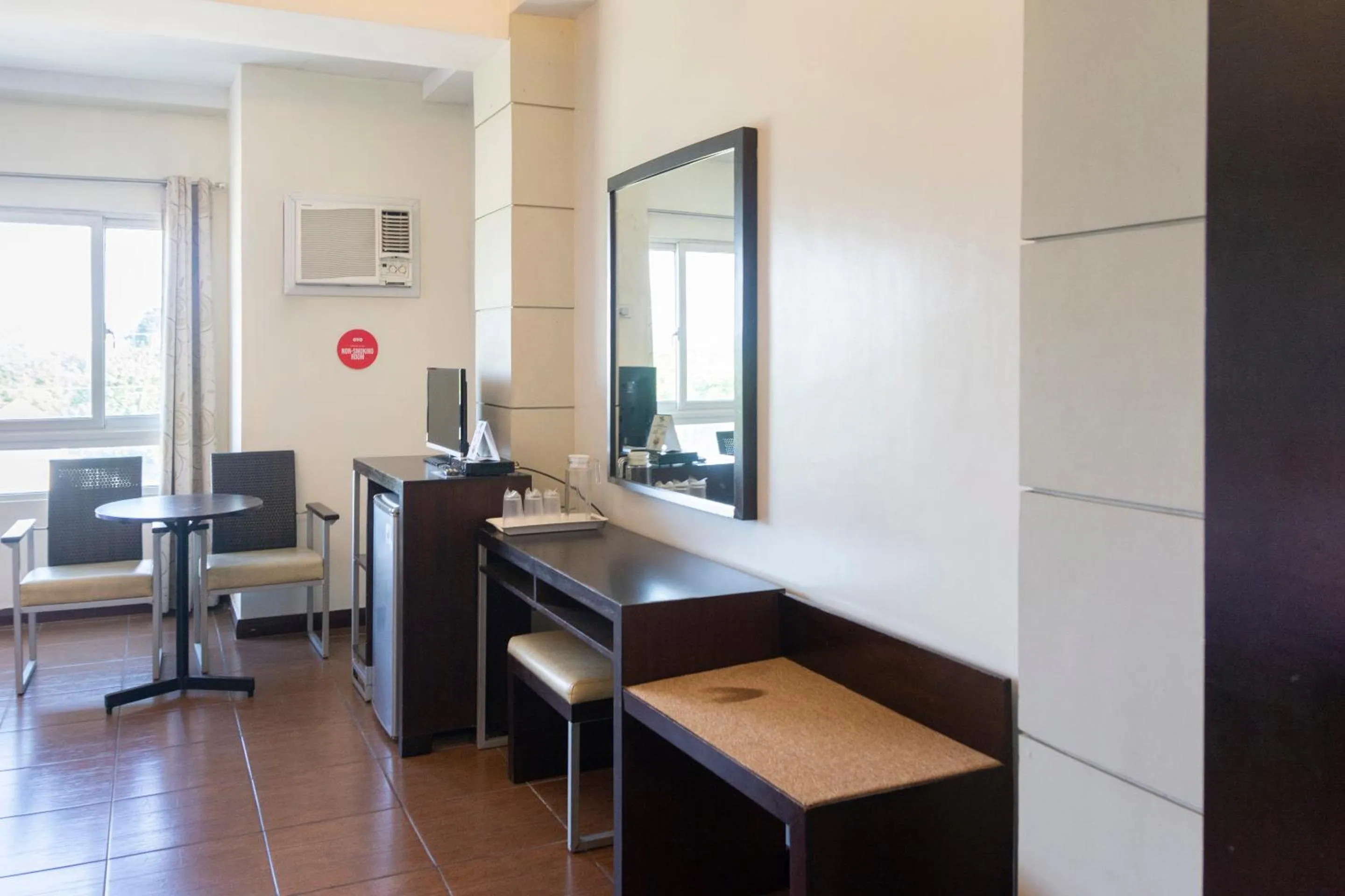 Living room in East View Hotel