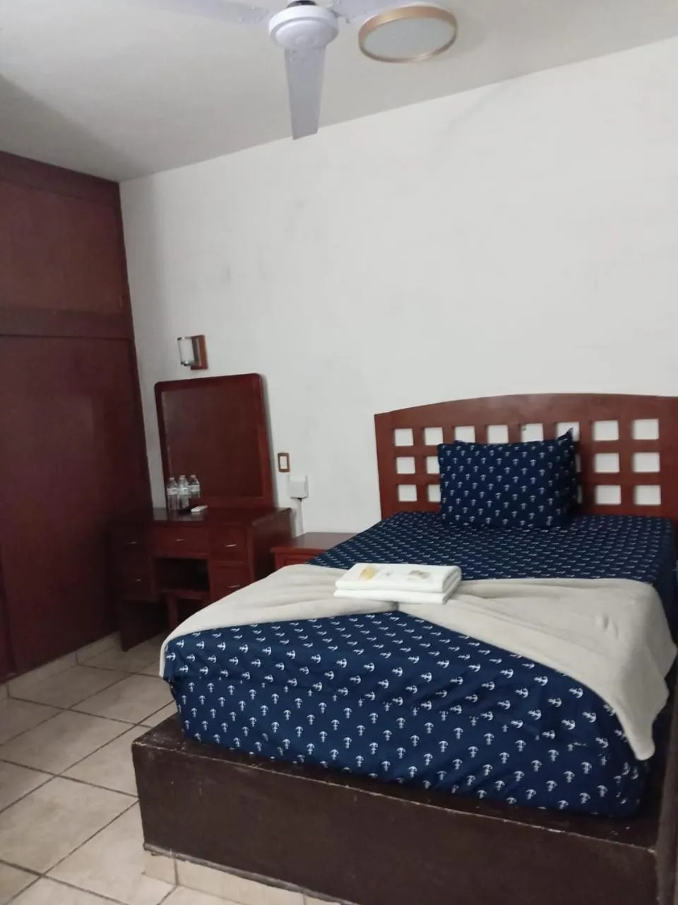 Bed in Hotel Colonos Los Cabos