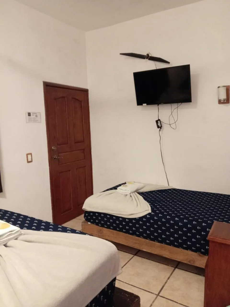 Bed in Hotel Colonos Los Cabos