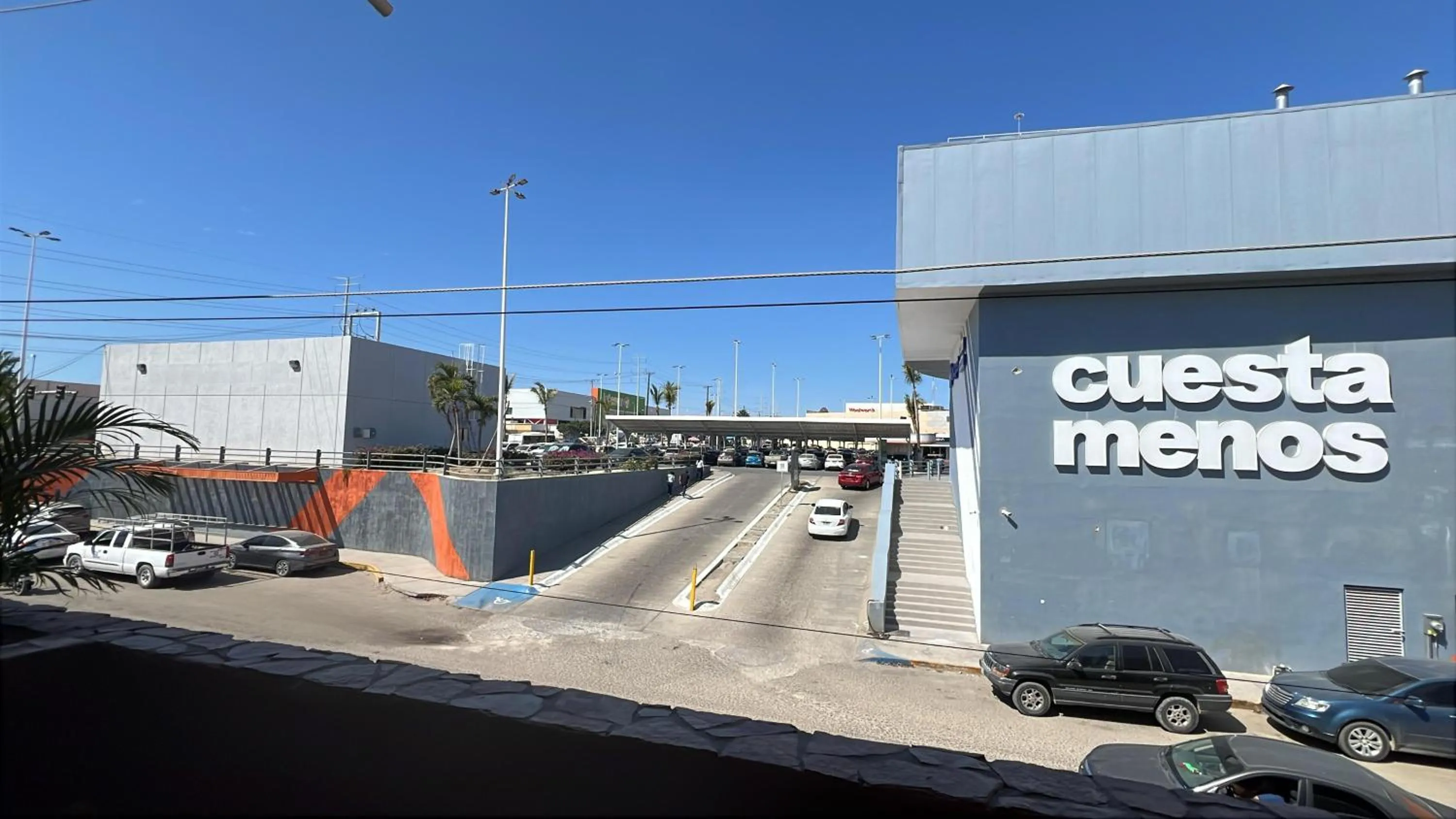 Supermarket/grocery shop in Hotel Colonos Los Cabos