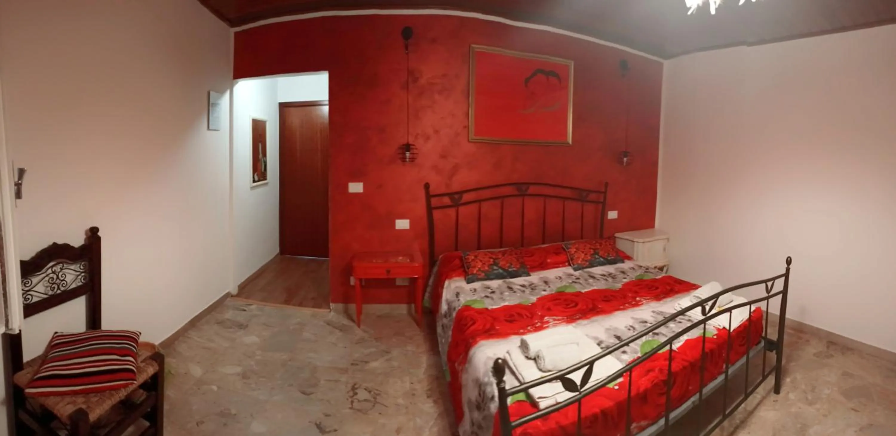 Photo of the whole room, Bed in La casa sul tetto, Room's & Glamping