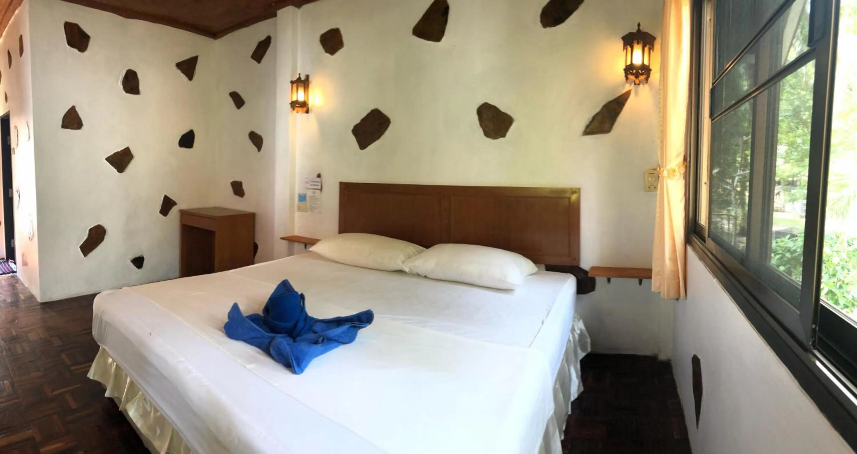 Bed in Haad Khuad Resort