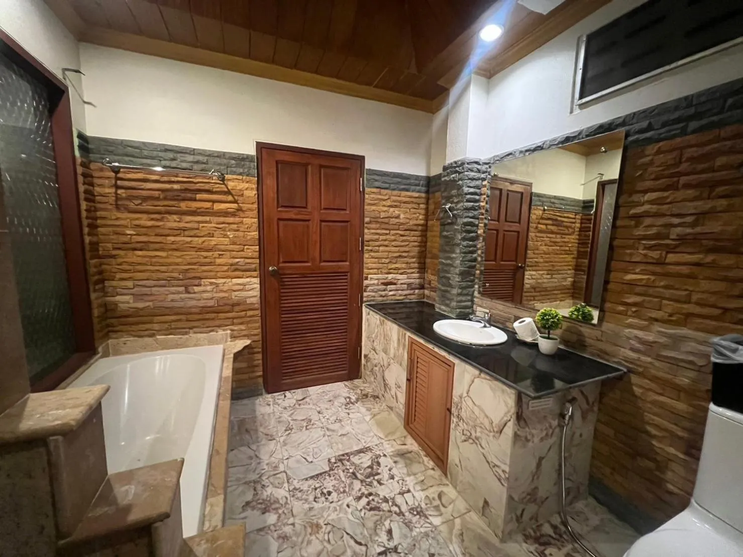 Bath in Haad Khuad Resort