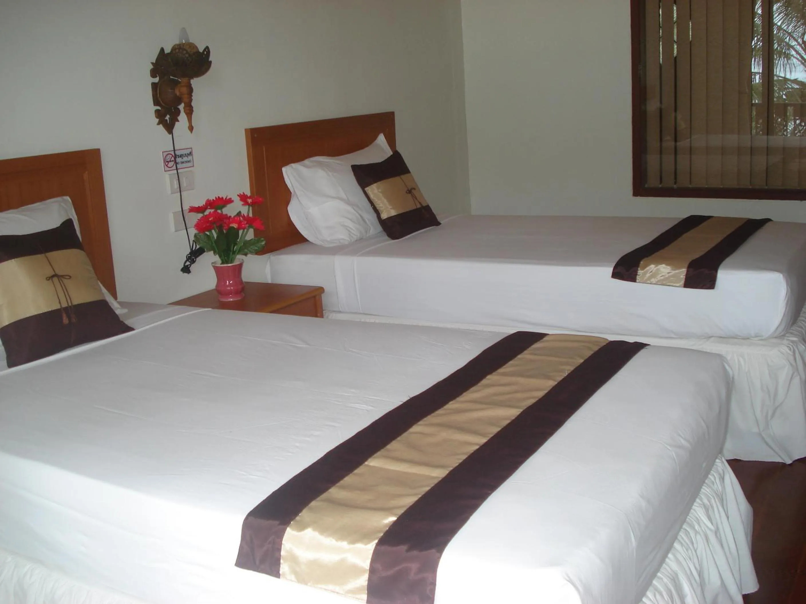 Bed in Haad Khuad Resort