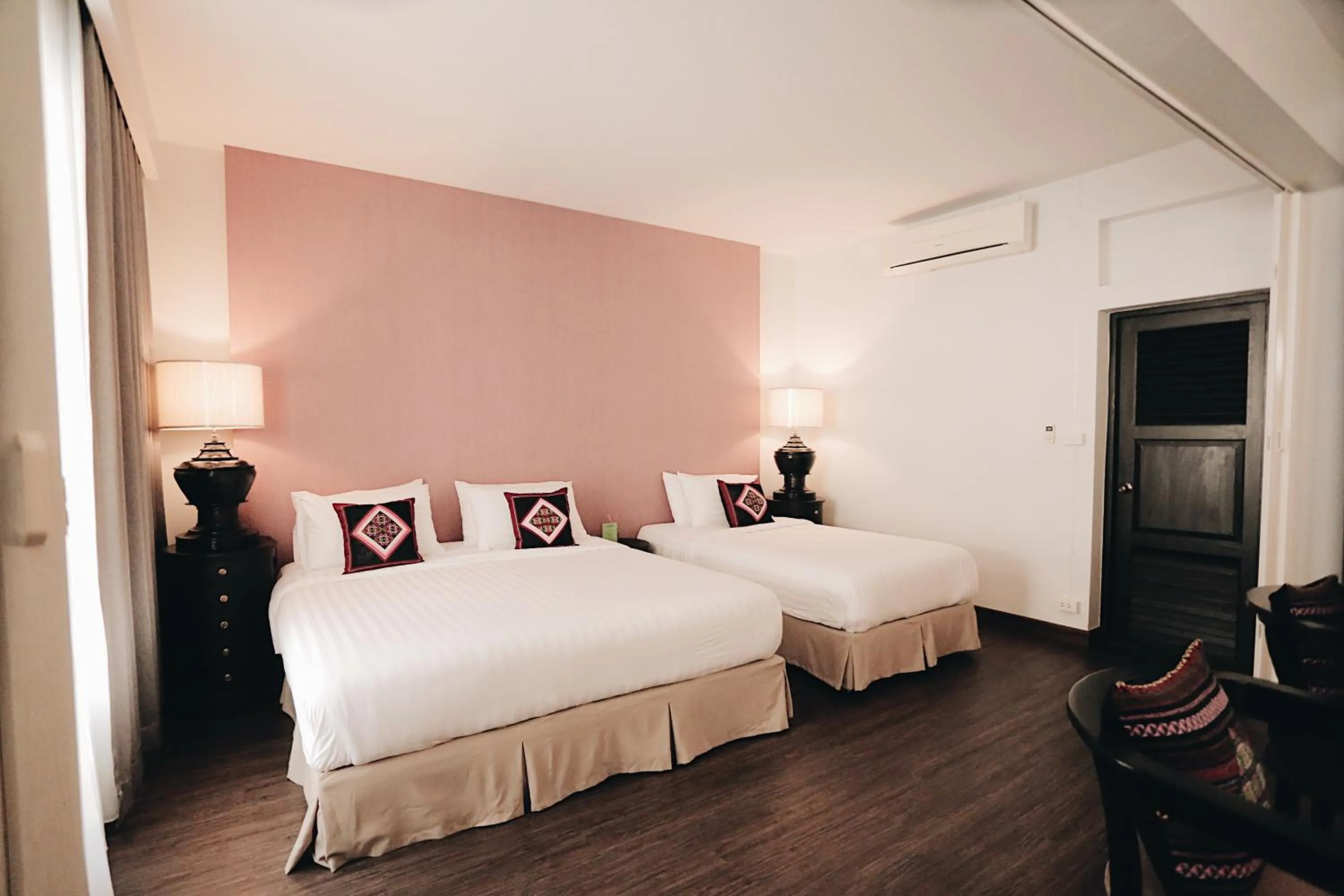 Photo of the whole room, Bed in Fullrich Lanna Suite