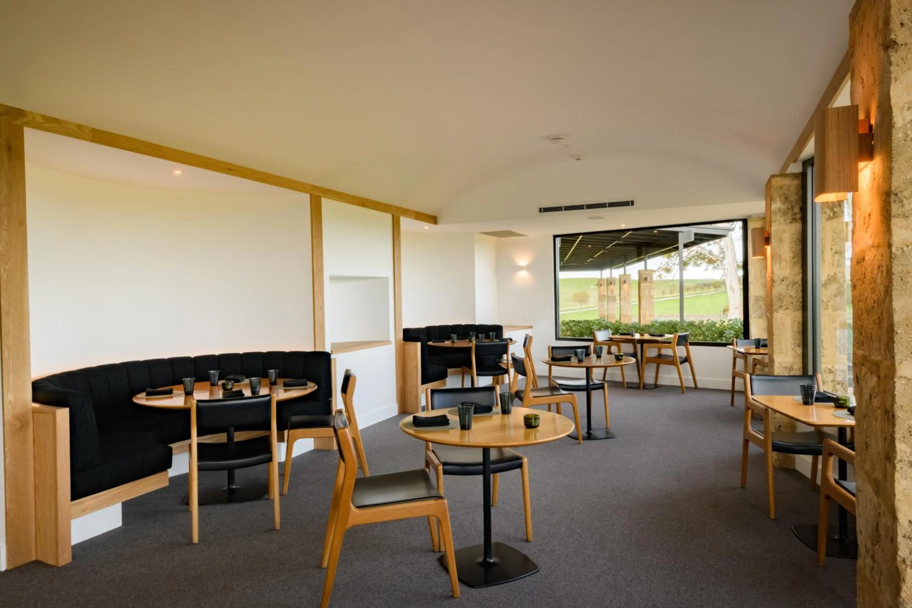 Restaurant/places to eat in The Louise