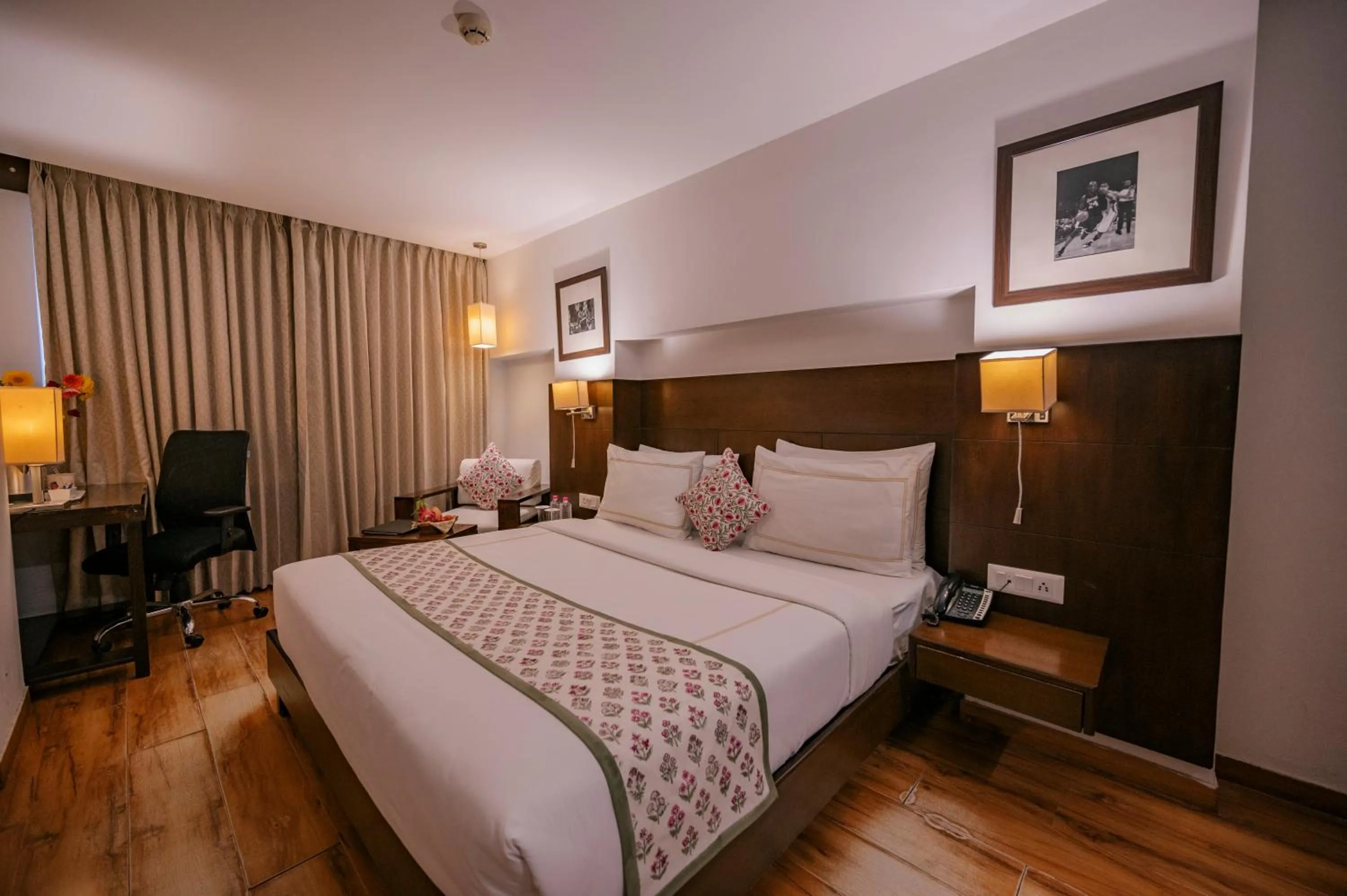 Bed in Hotel Clarks Collection Vadodara