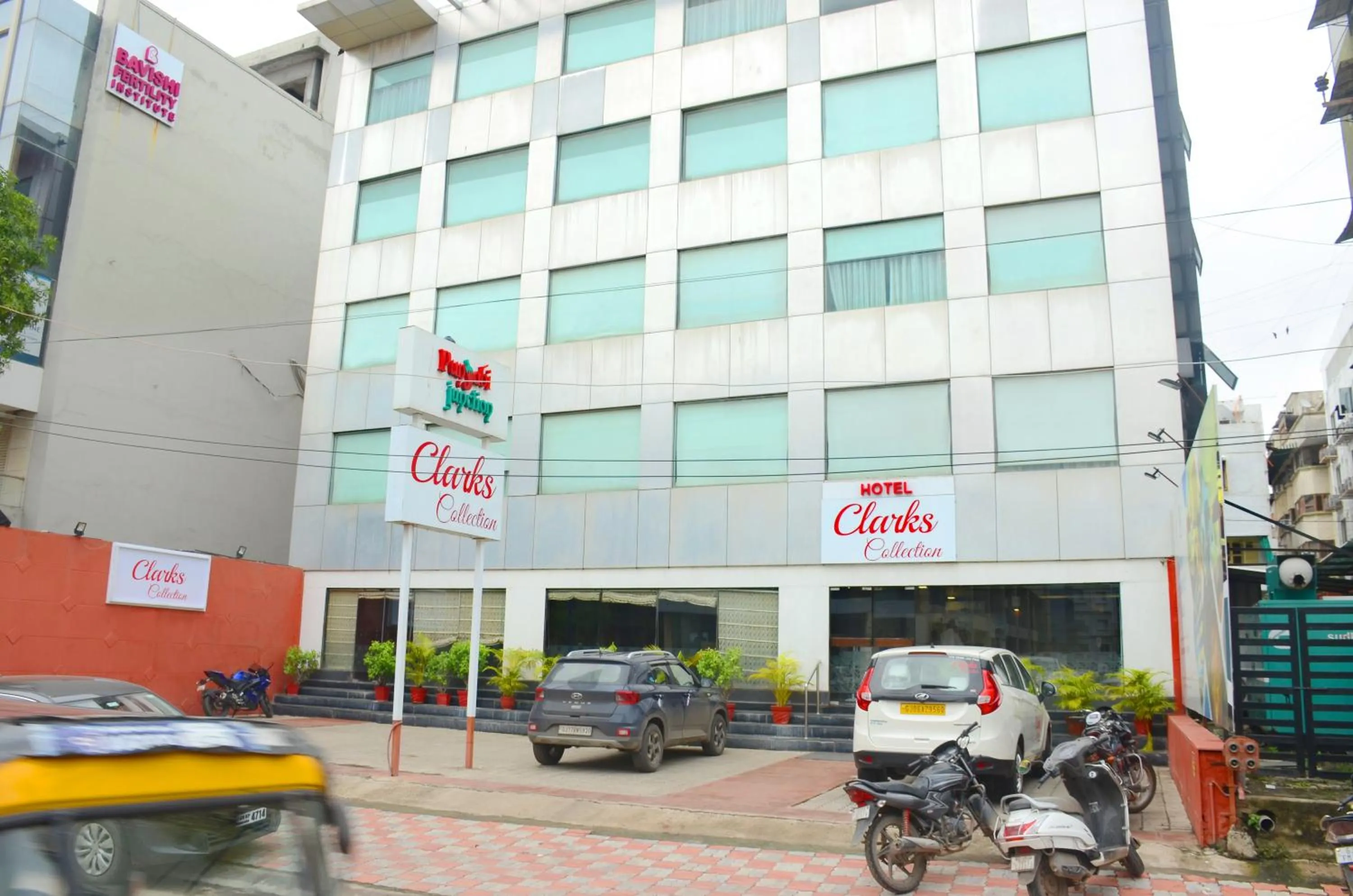 Property building in Hotel Clarks Collection Vadodara