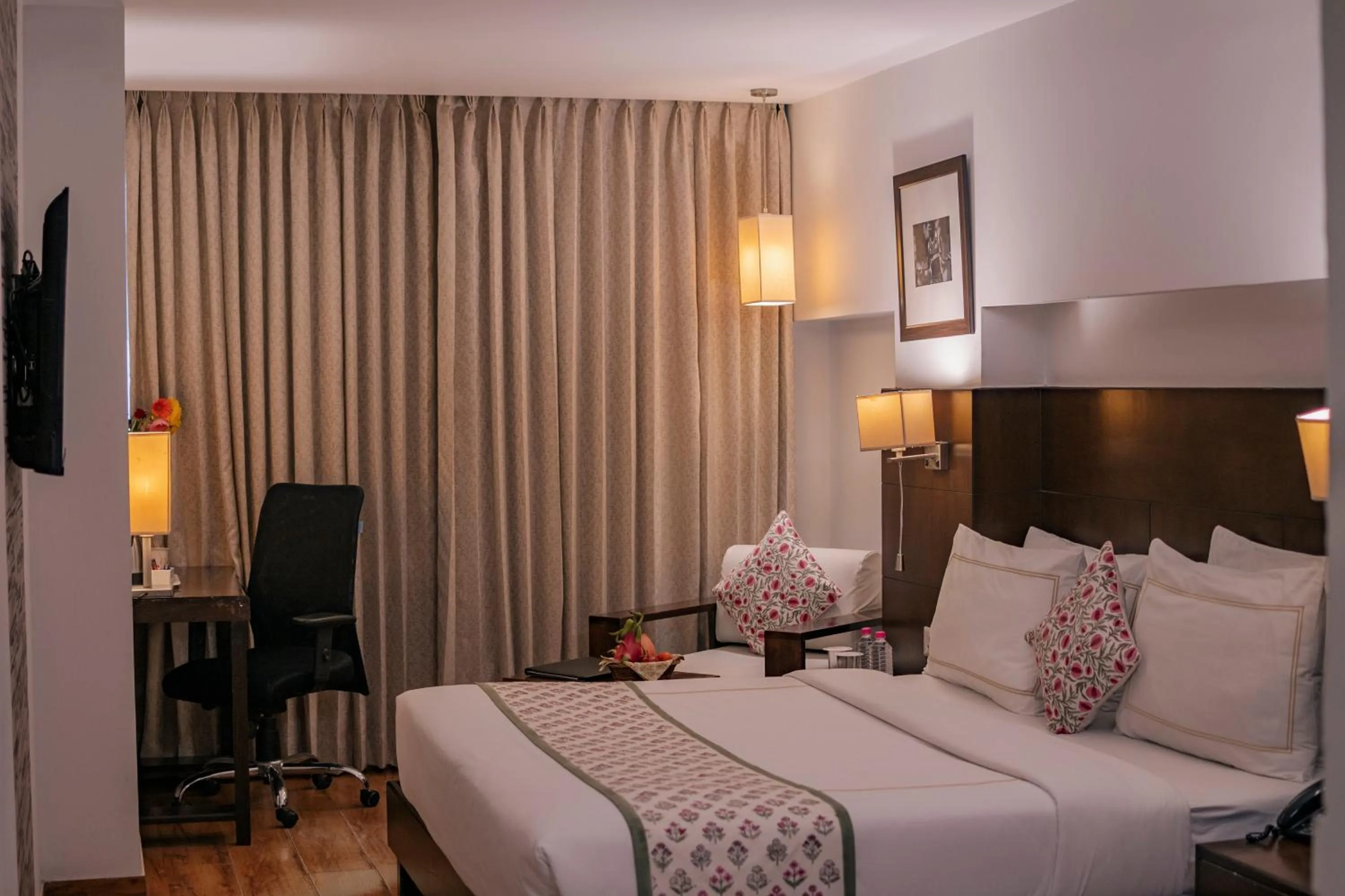 Bed in Hotel Clarks Collection Vadodara