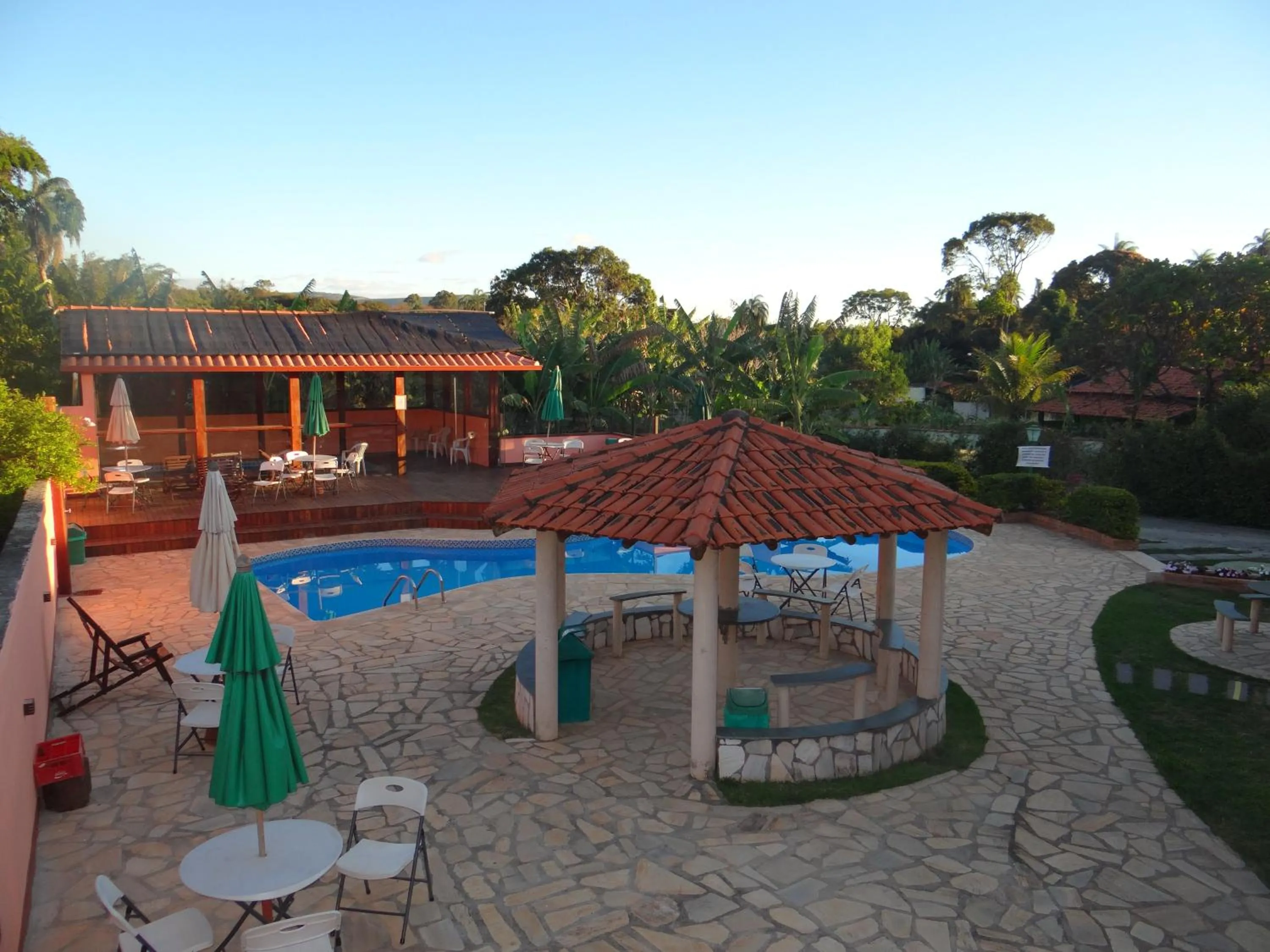 Swimming pool in Pousada Banana Cipó