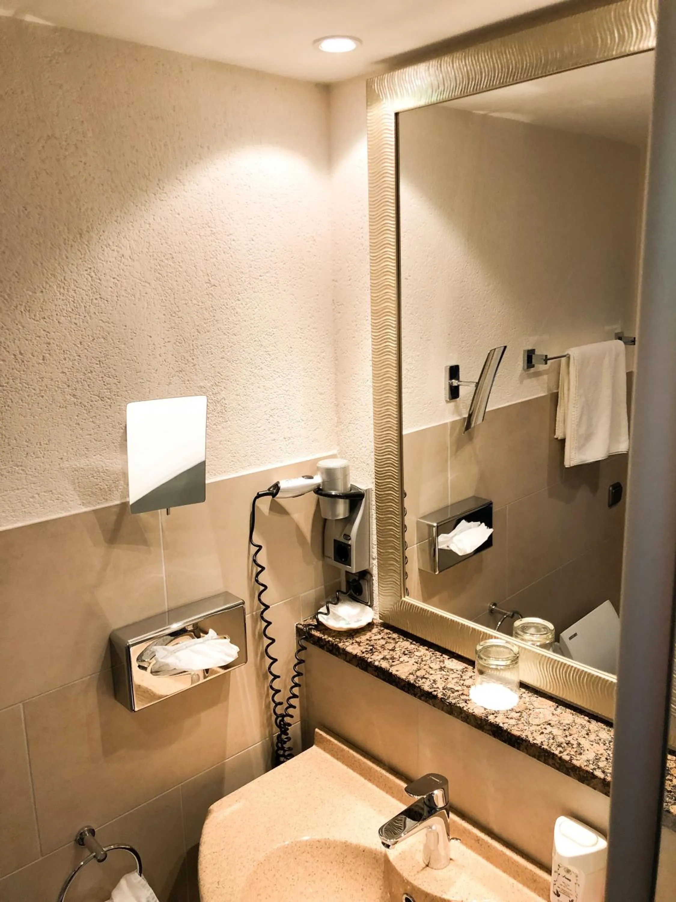 Decorative detail in City Hotel Ost am Kö