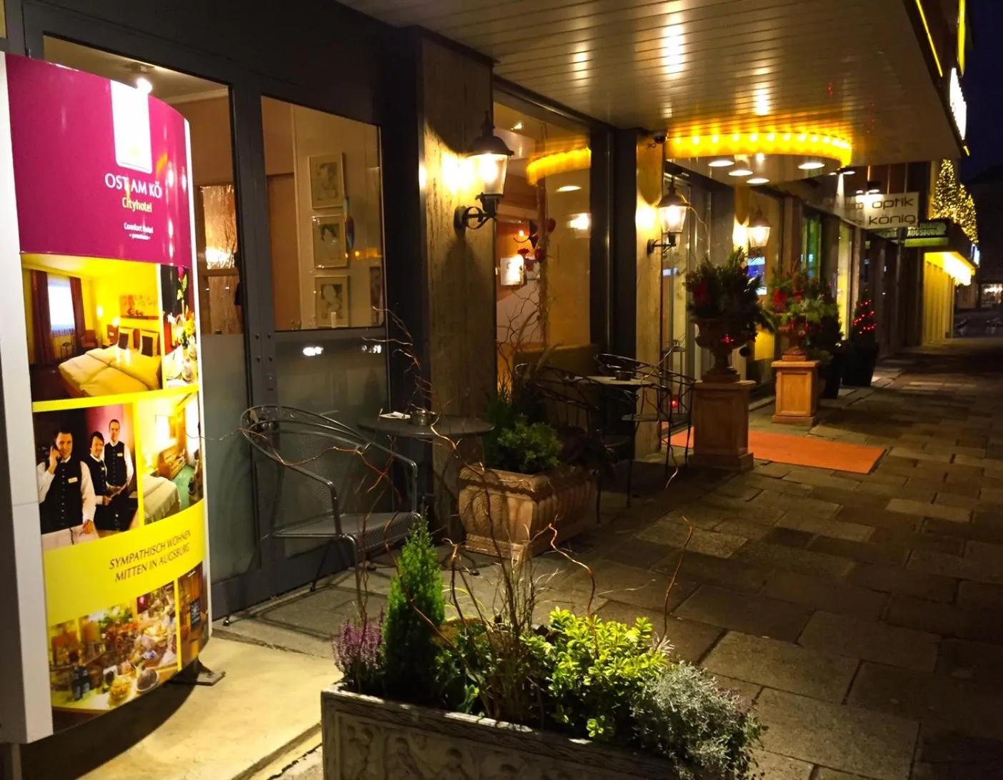 Facade/entrance in City Hotel Ost am Kö