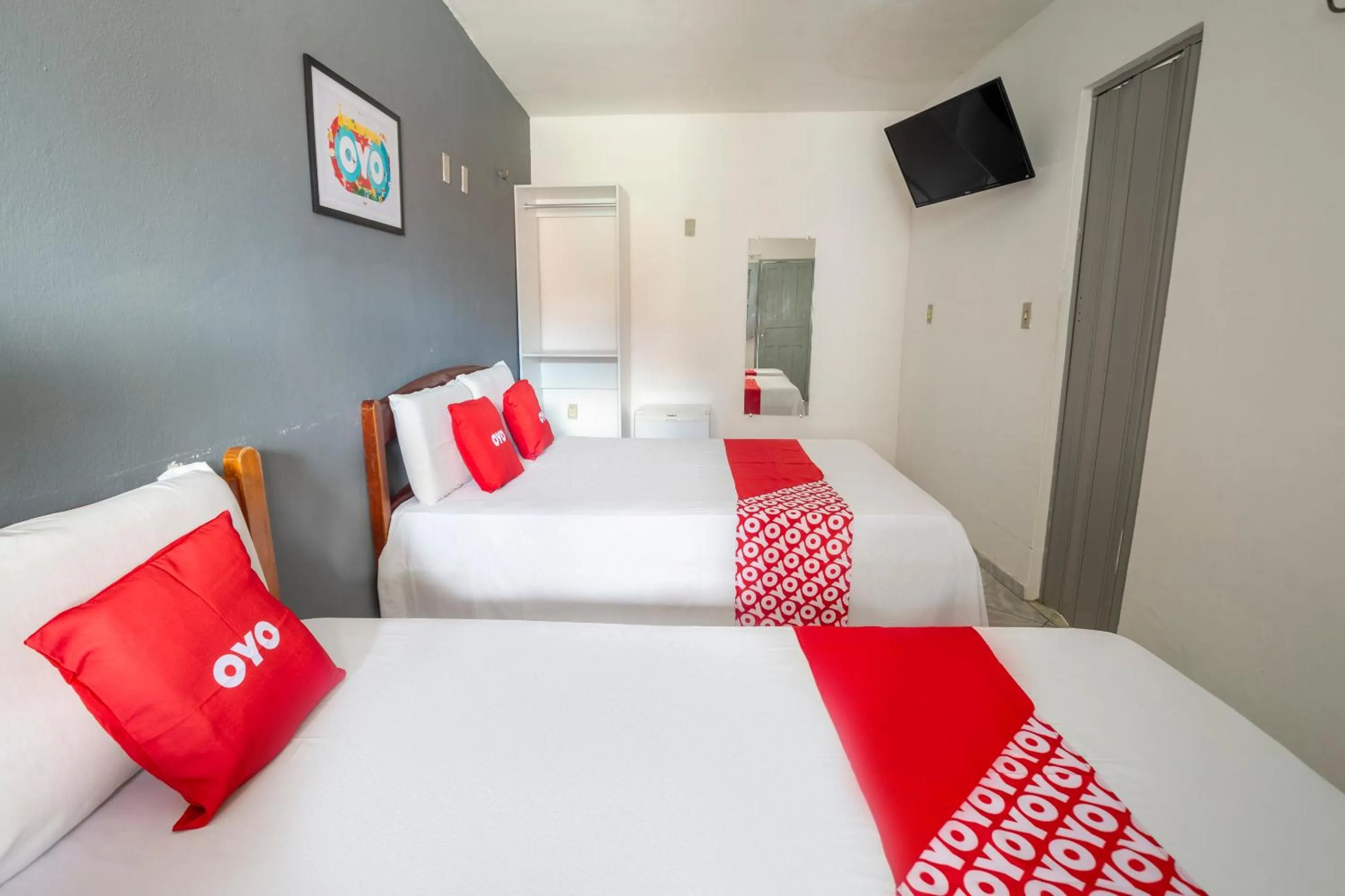 Photo of the whole room in OYO Pousada Horizonte