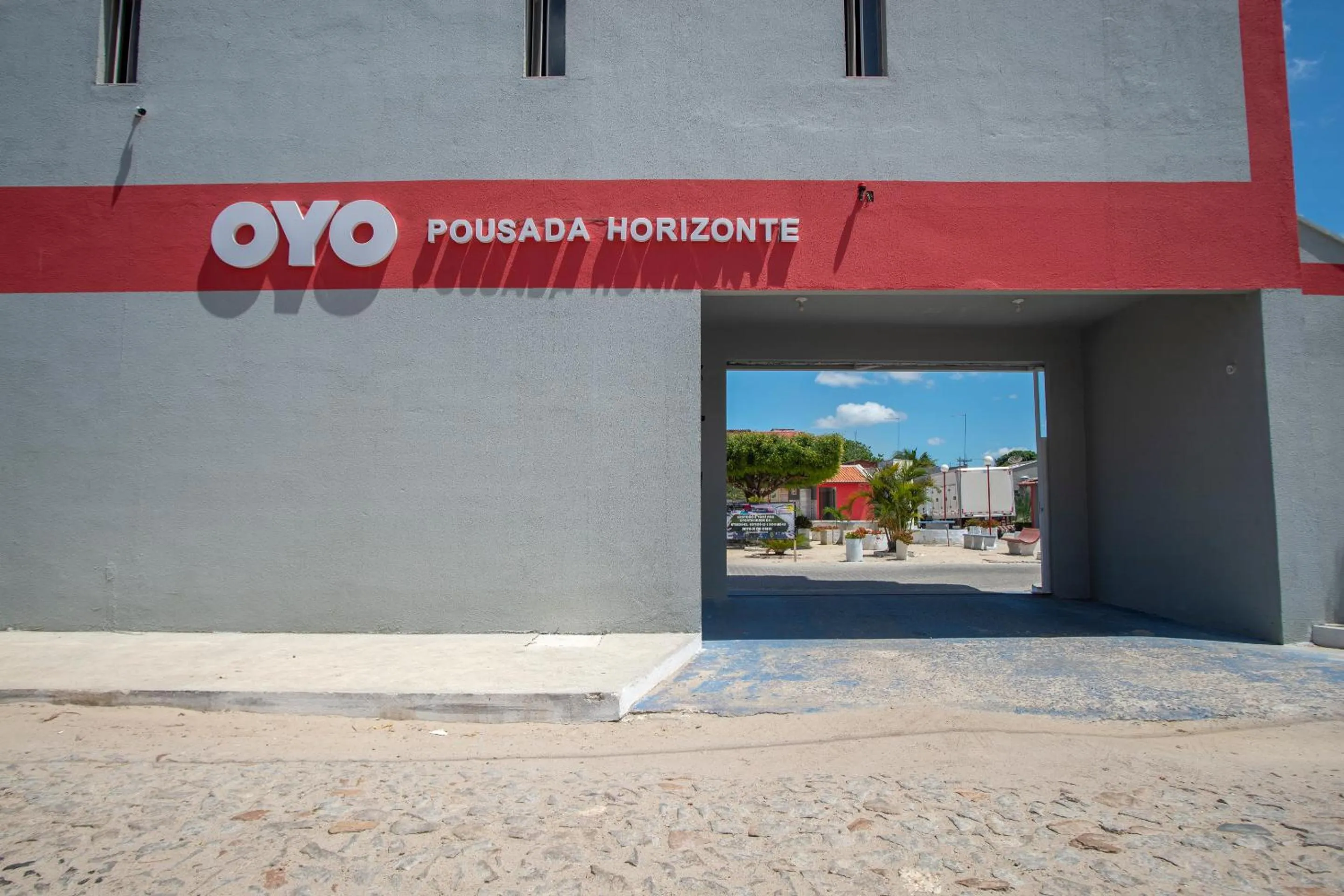 Facade/entrance in OYO Pousada Horizonte