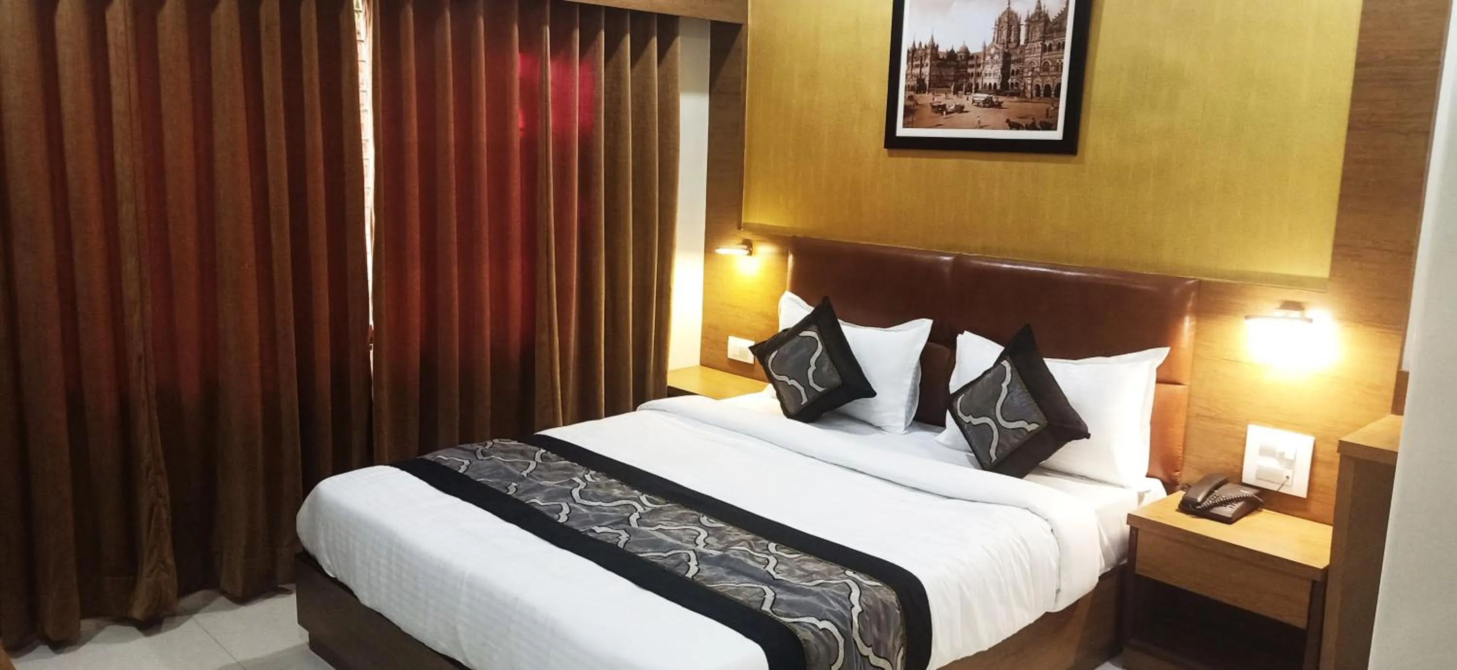 Bed in Hotel Crystal Luxury Inn- Bandra