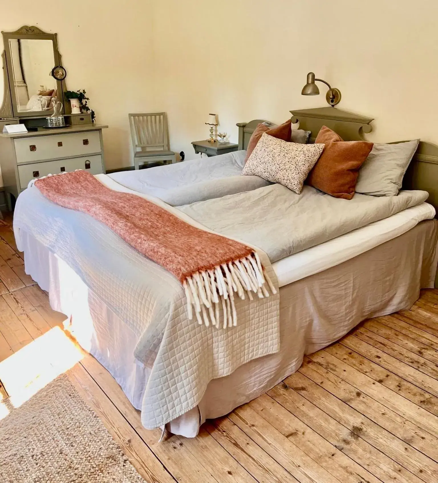 Triple Room with Shared Bathroom - single occupancy in Lydde Gård Triple Room with Shared Bathroom - single occupancy in Lydde Gård