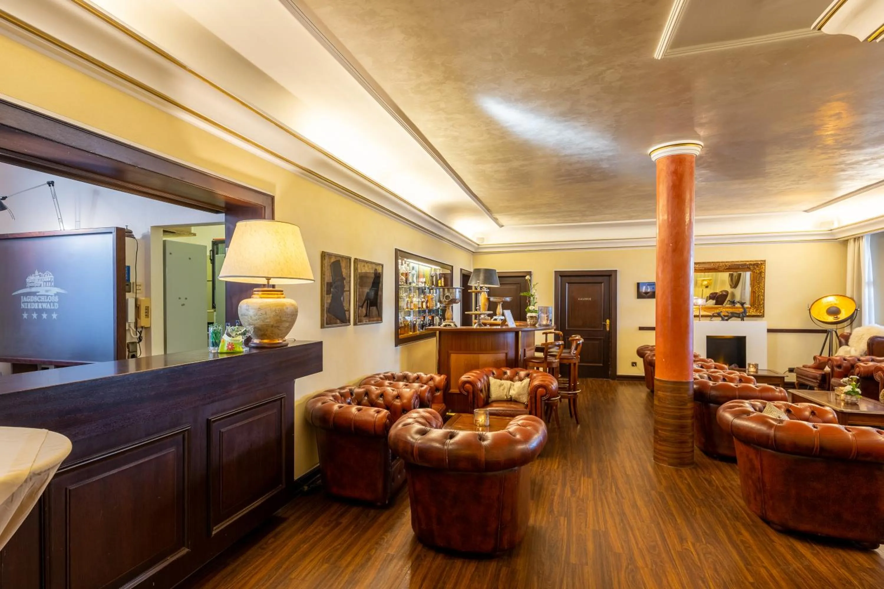 Lounge or bar in Jagdschloss Hotel Niederwald